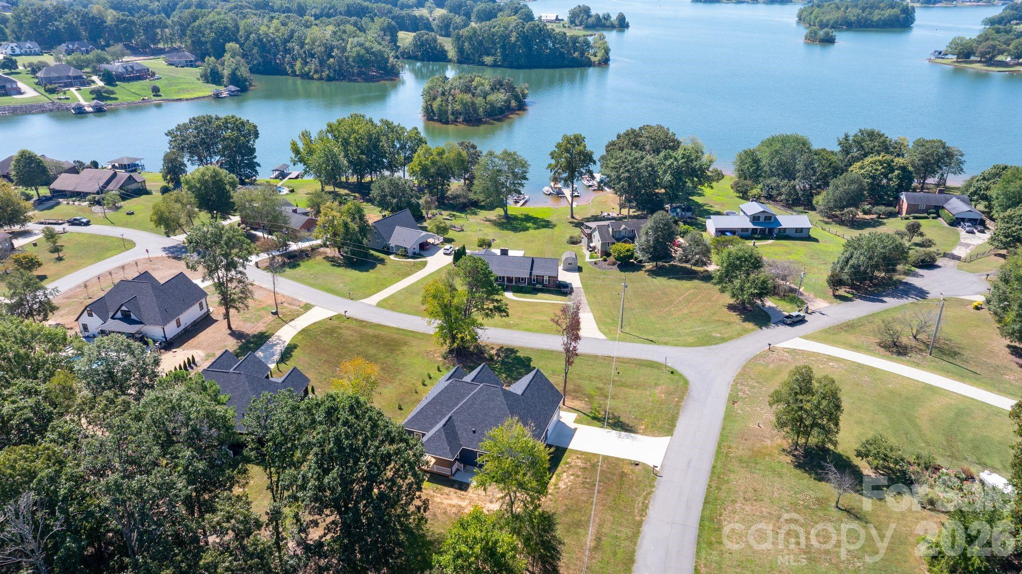 167 Harbor Point Drive Property Photo 4