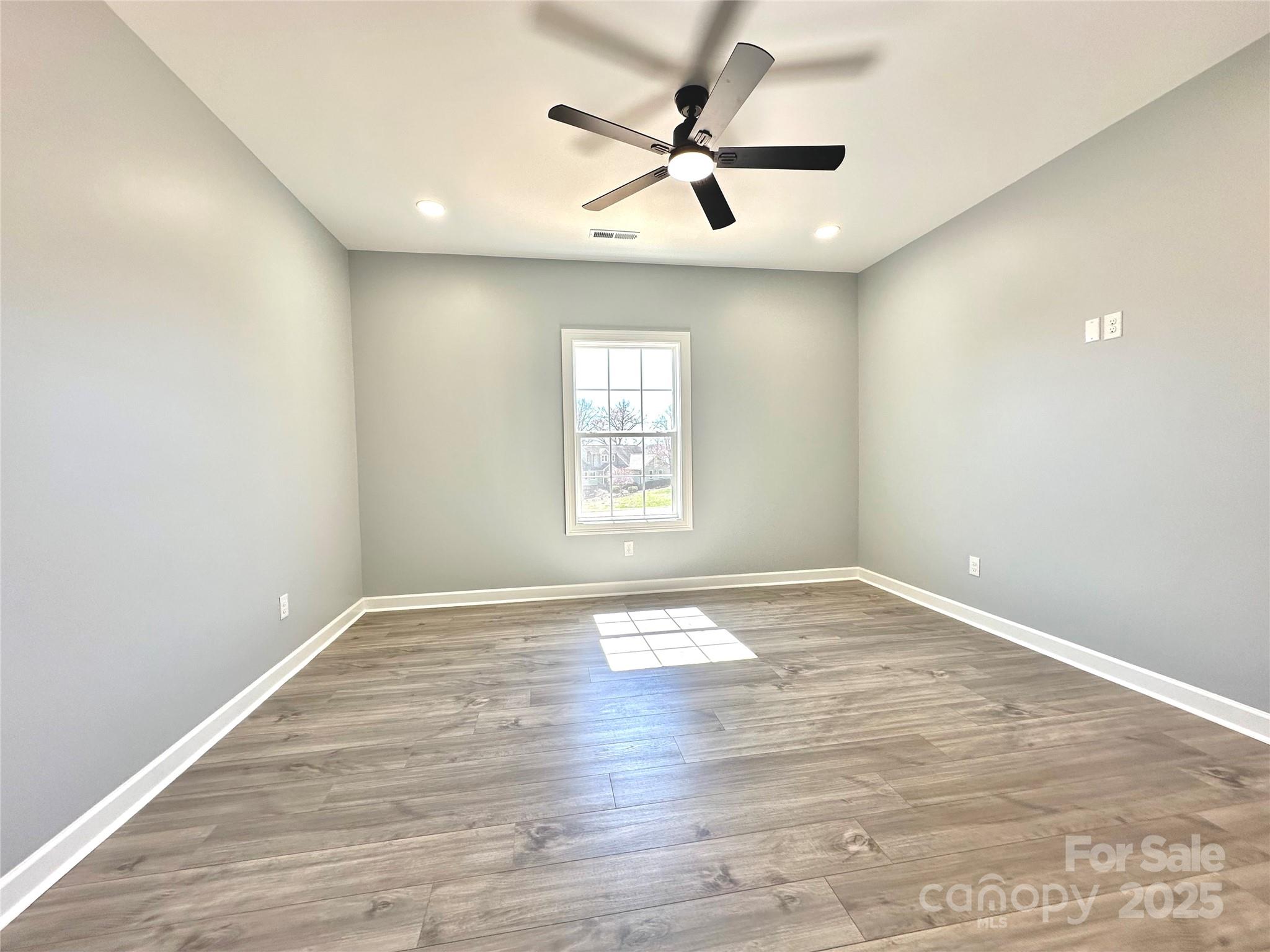 167 Harbor Point Drive Property Photo 31