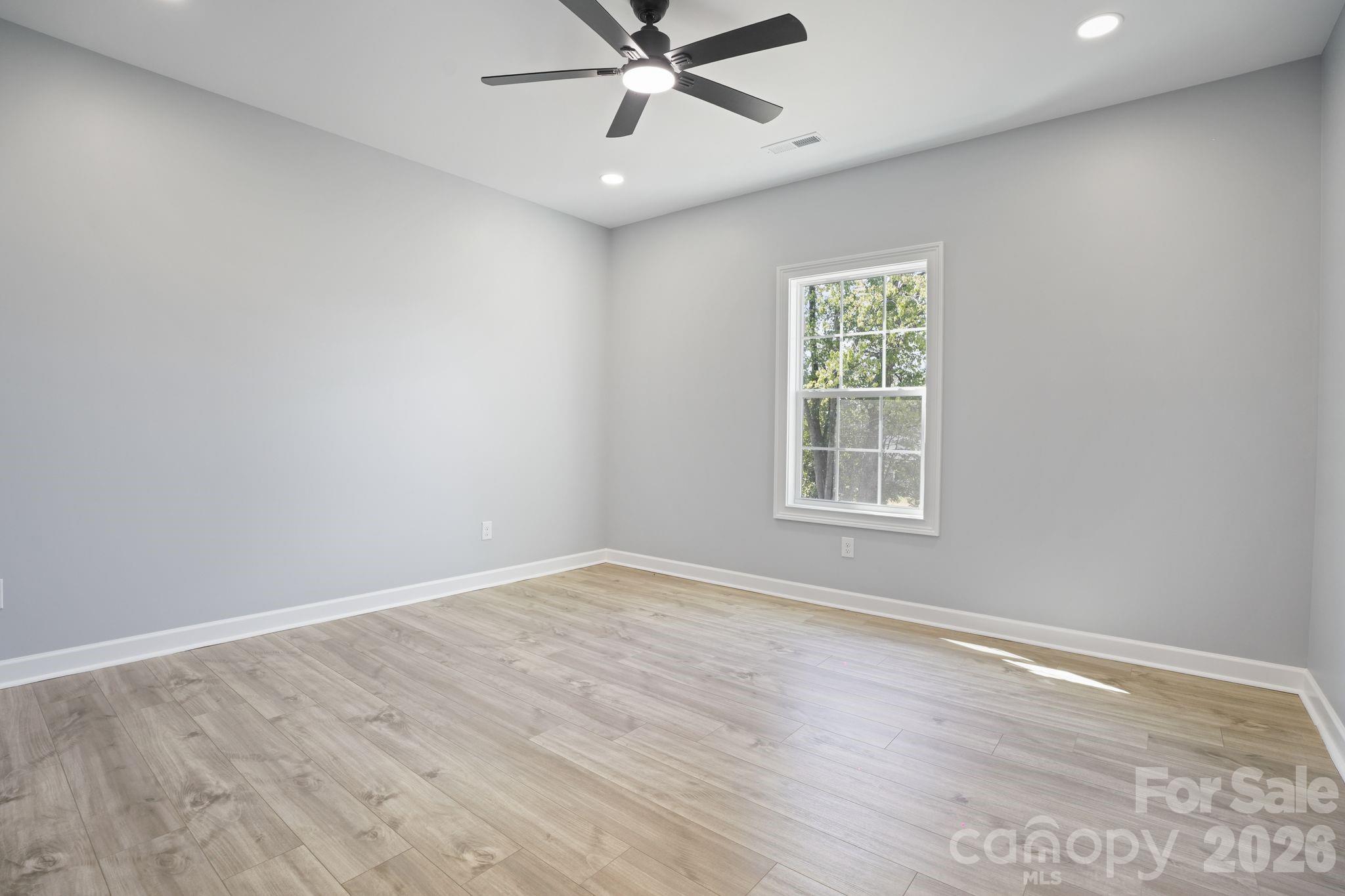 167 Harbor Point Drive Property Photo 38