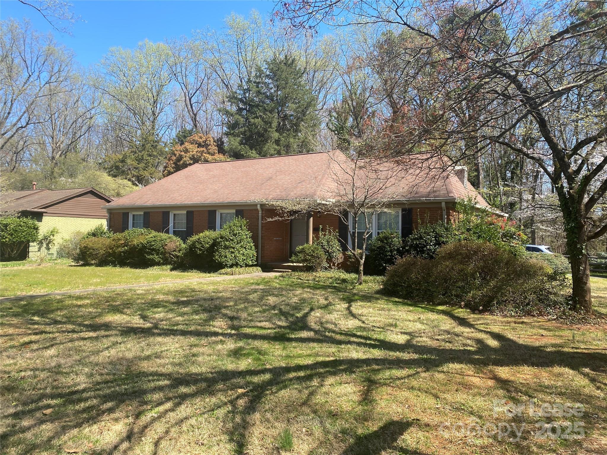 5255 Glenbrier Drive Property Photo