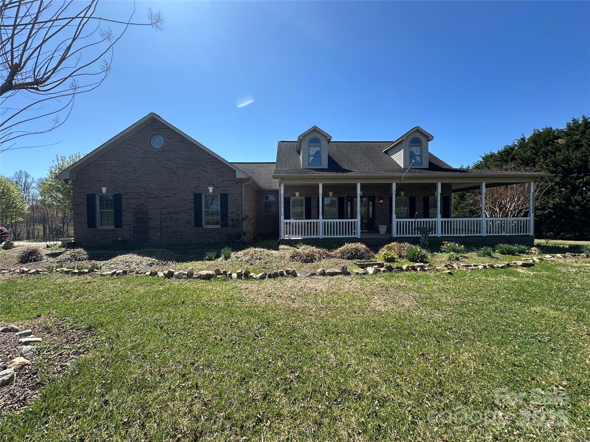 Vale Real Estate Listings Main Image