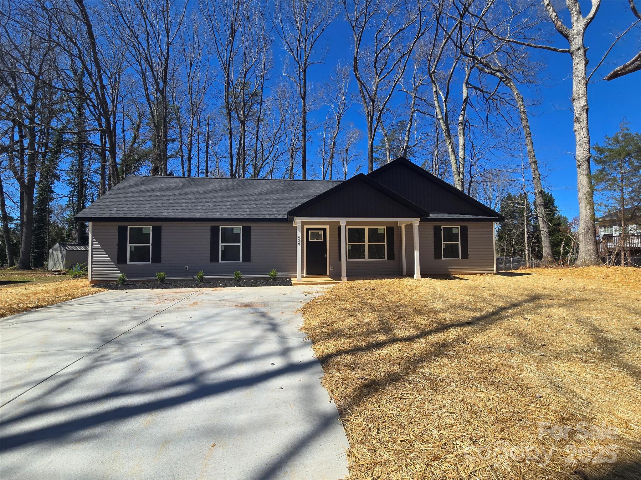636 Bee Tree Road Property Photo
