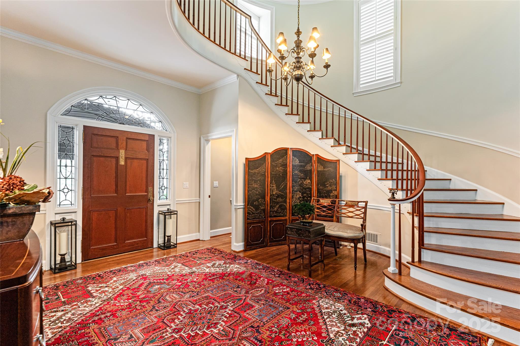 365 Sherwood Drive Property Photo 5