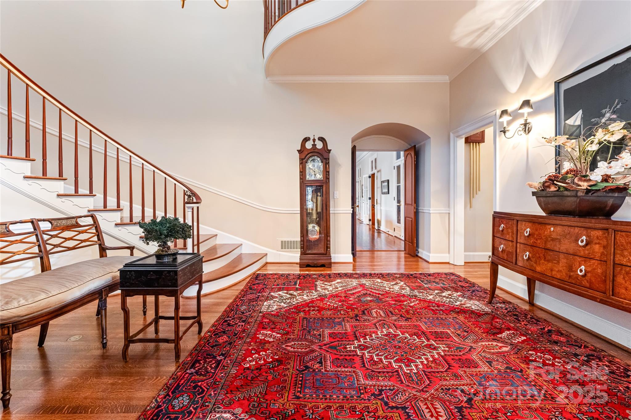 365 Sherwood Drive Property Photo 6