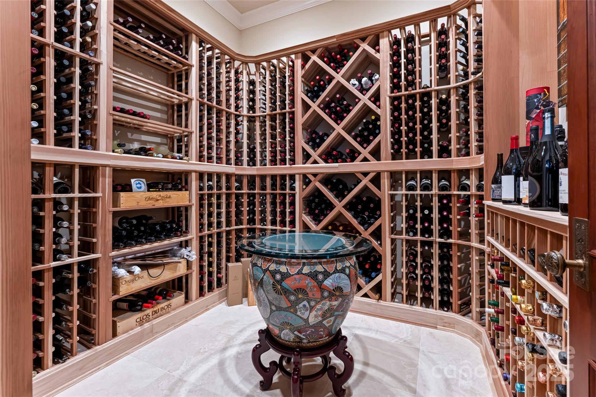 365 Sherwood Drive Property Photo 7