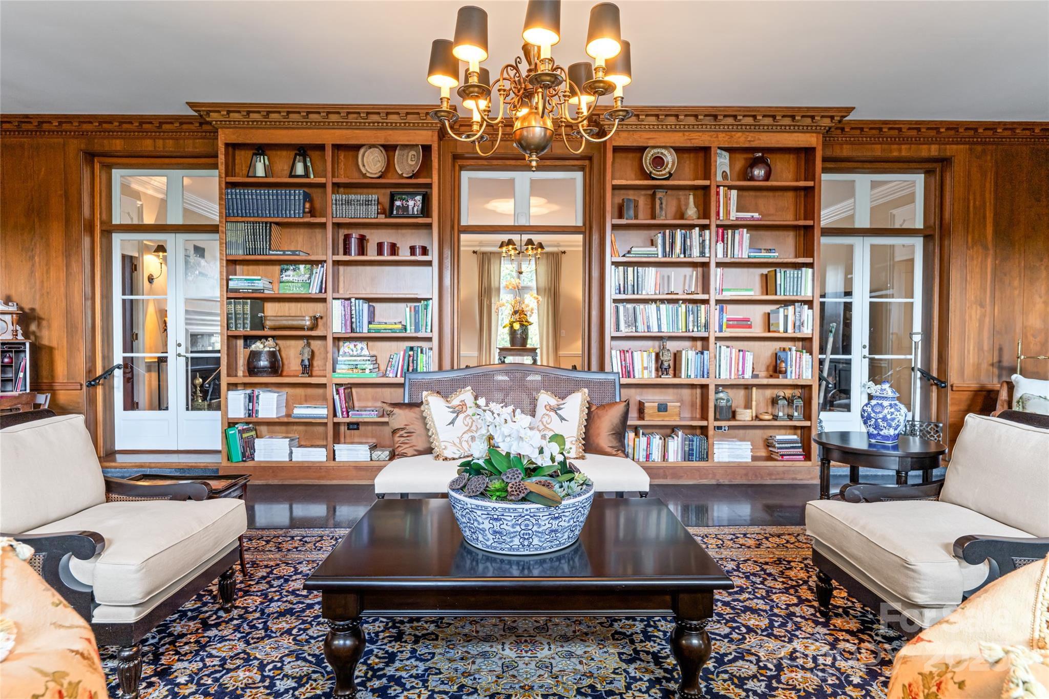 365 Sherwood Drive Property Photo 14