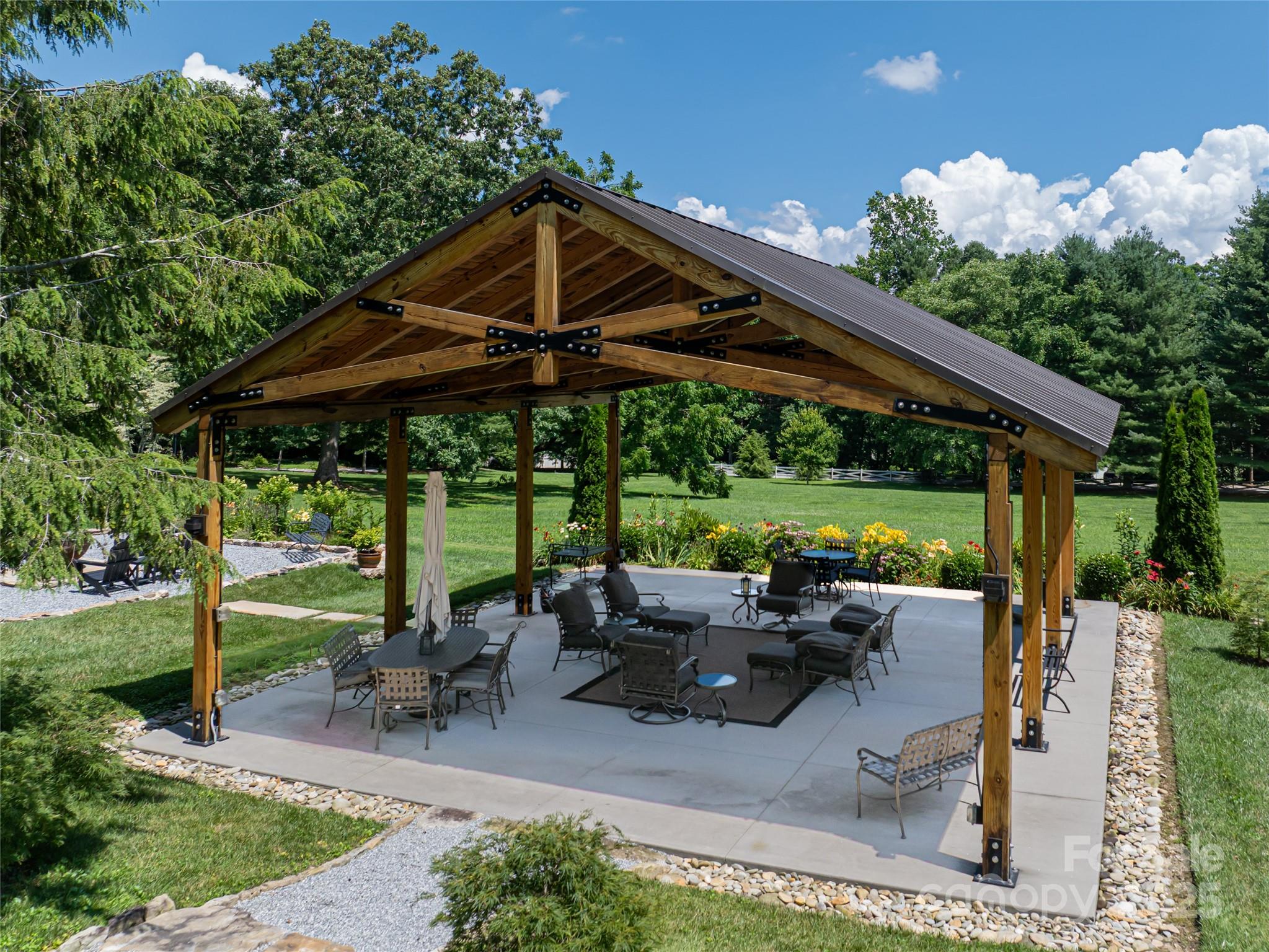 365 Sherwood Drive Property Photo 39