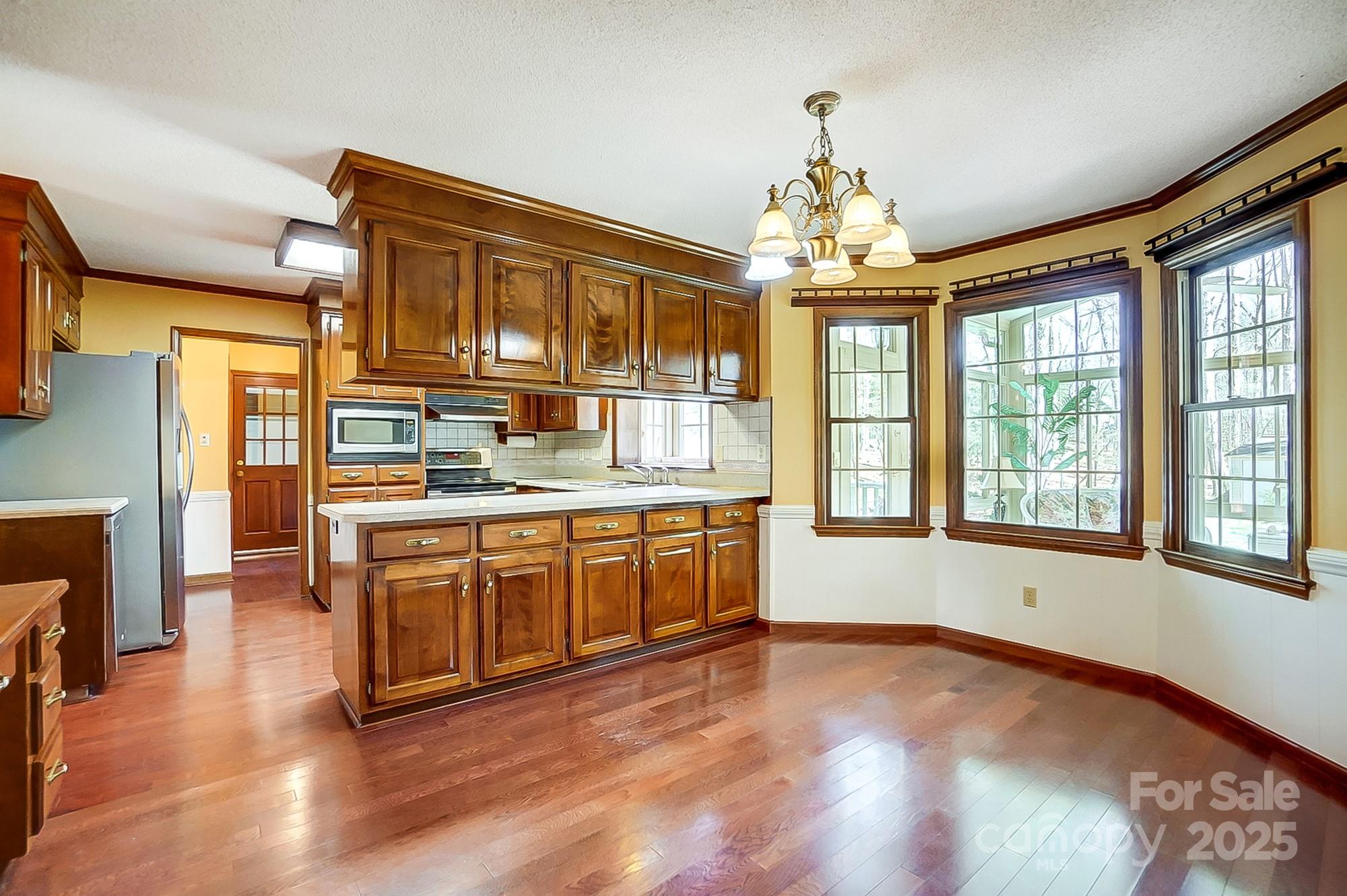 9951 Providence Forest Lane Property Photo 13