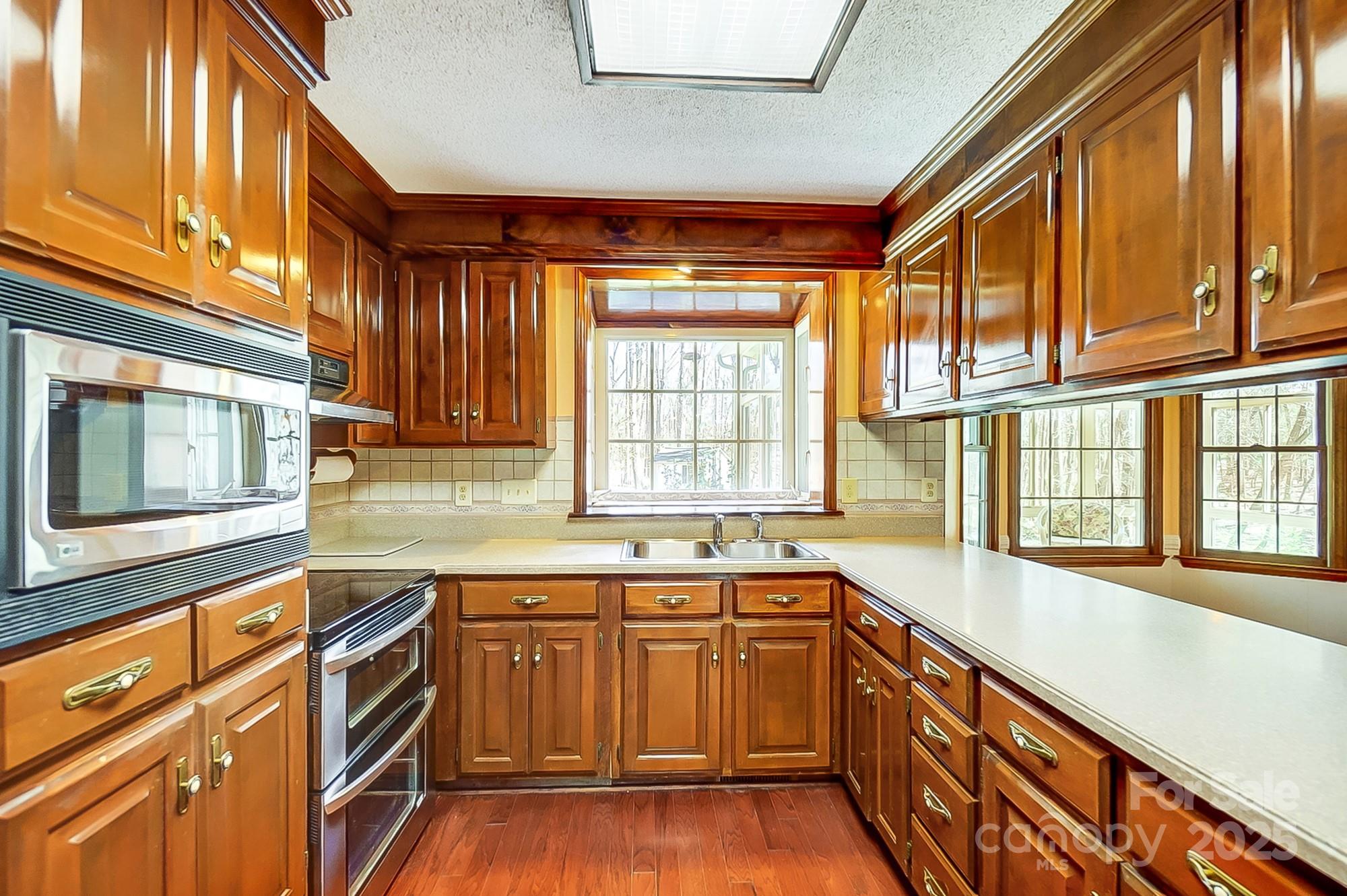 9951 Providence Forest Lane Property Photo 16