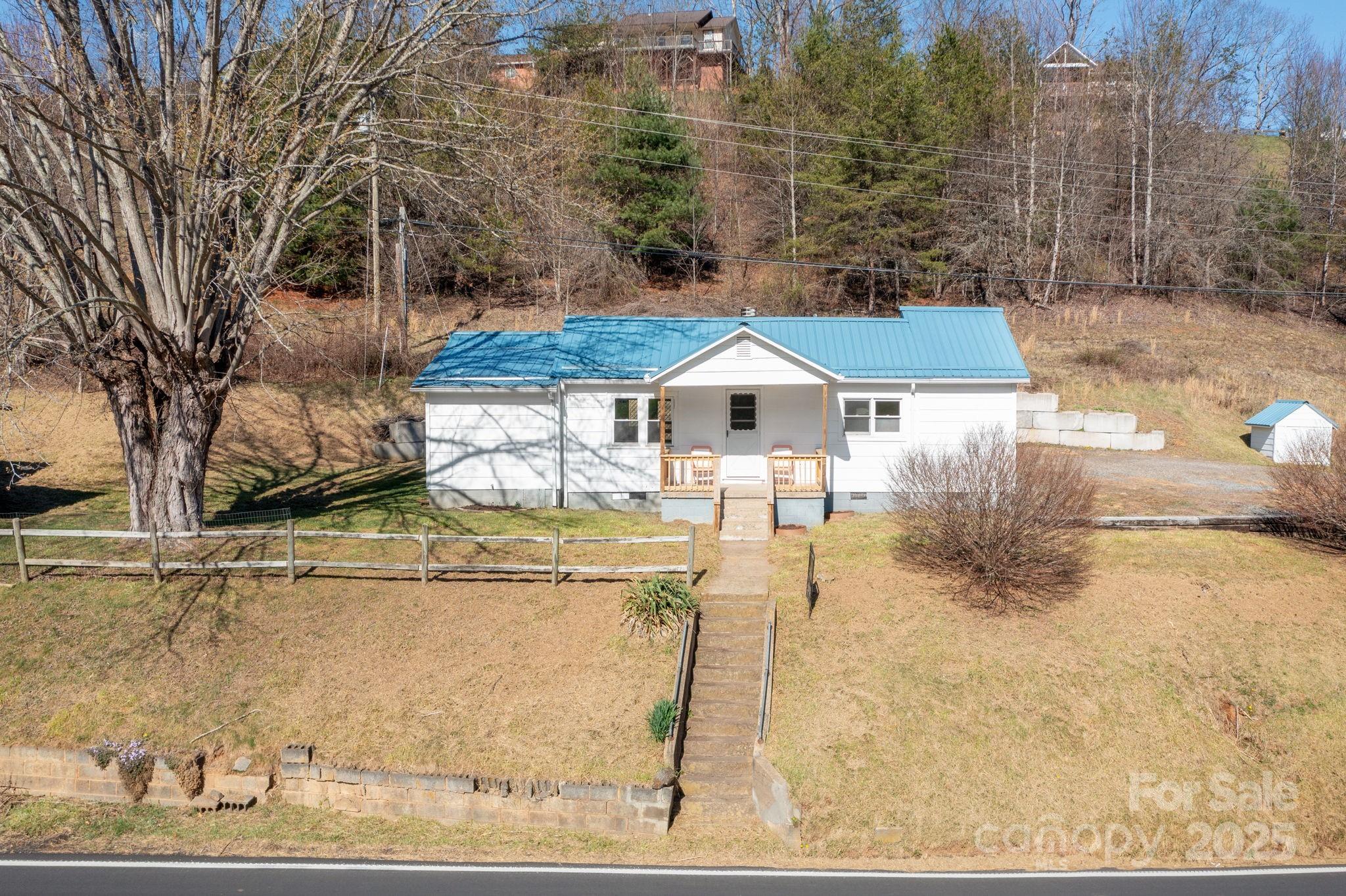 1022 Phipps Creek Road Property Photo