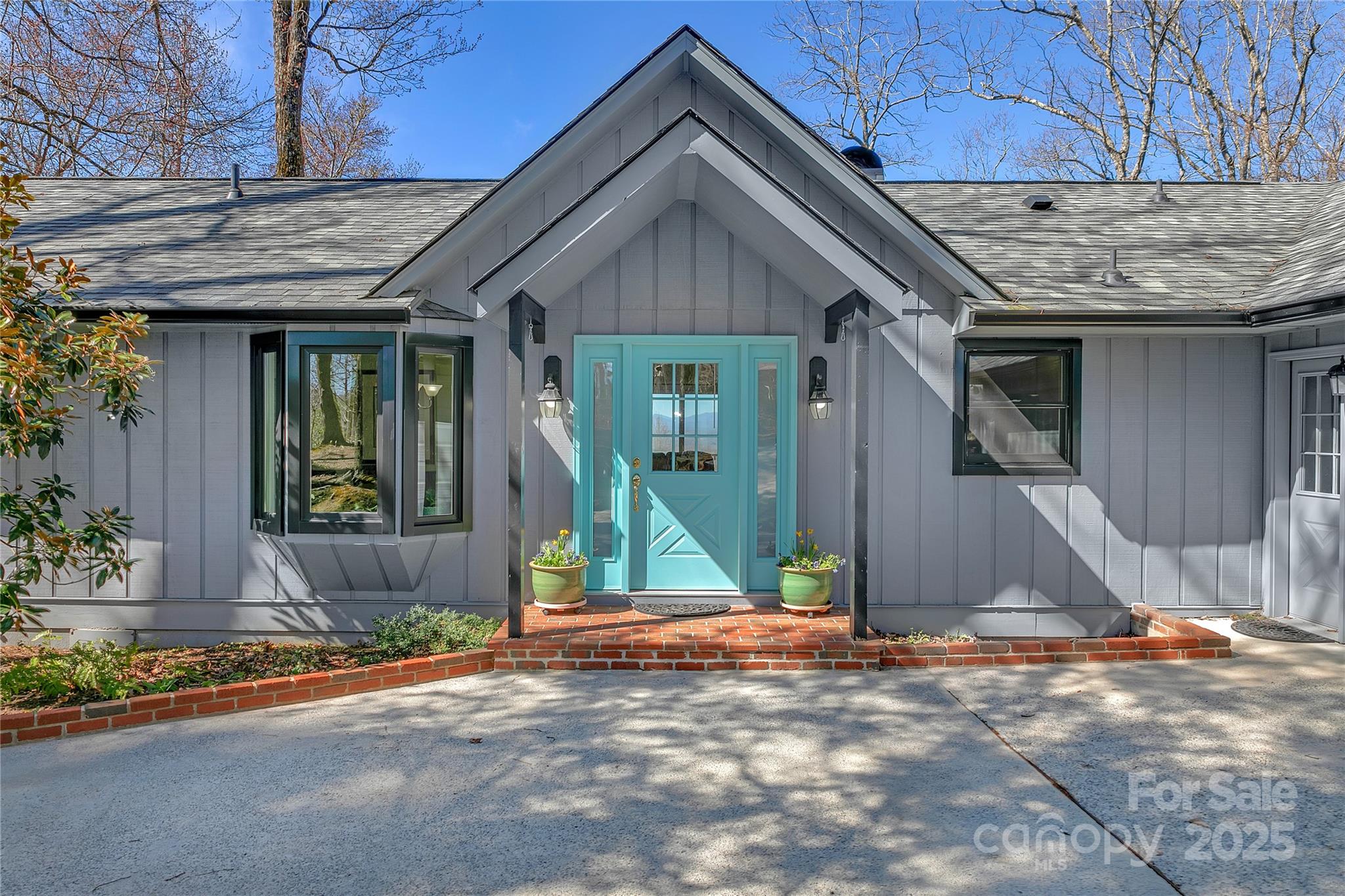 2600 Connestee Trail Property Photo 2