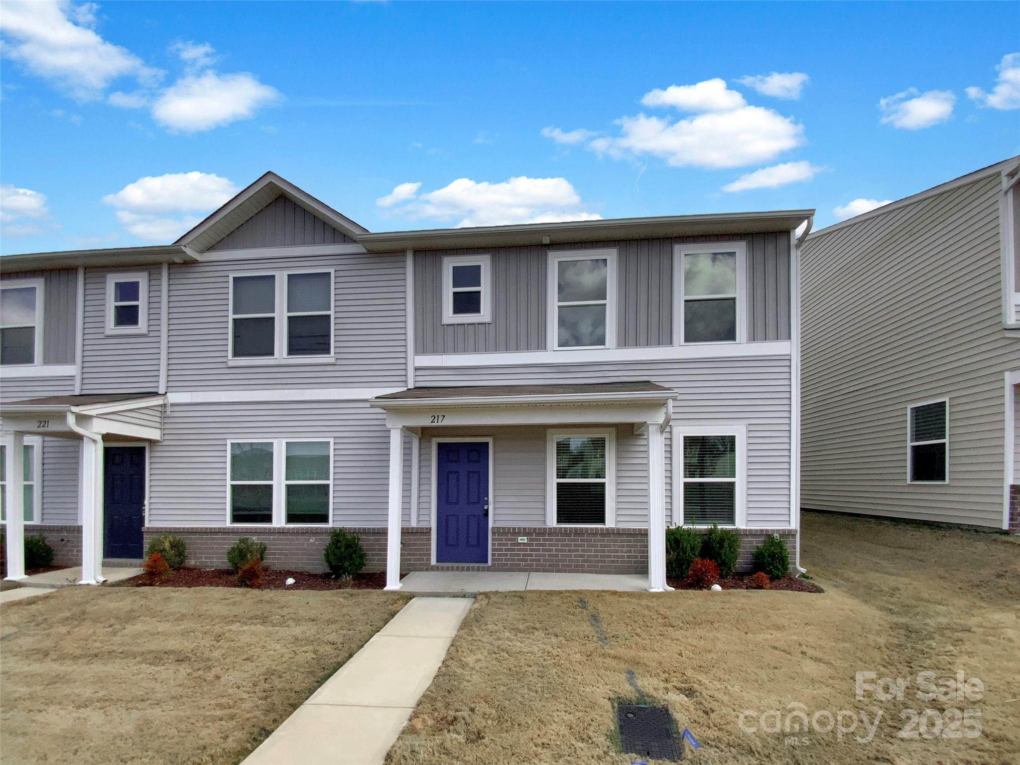 Ashton Manor Real Estate Listings Main Image