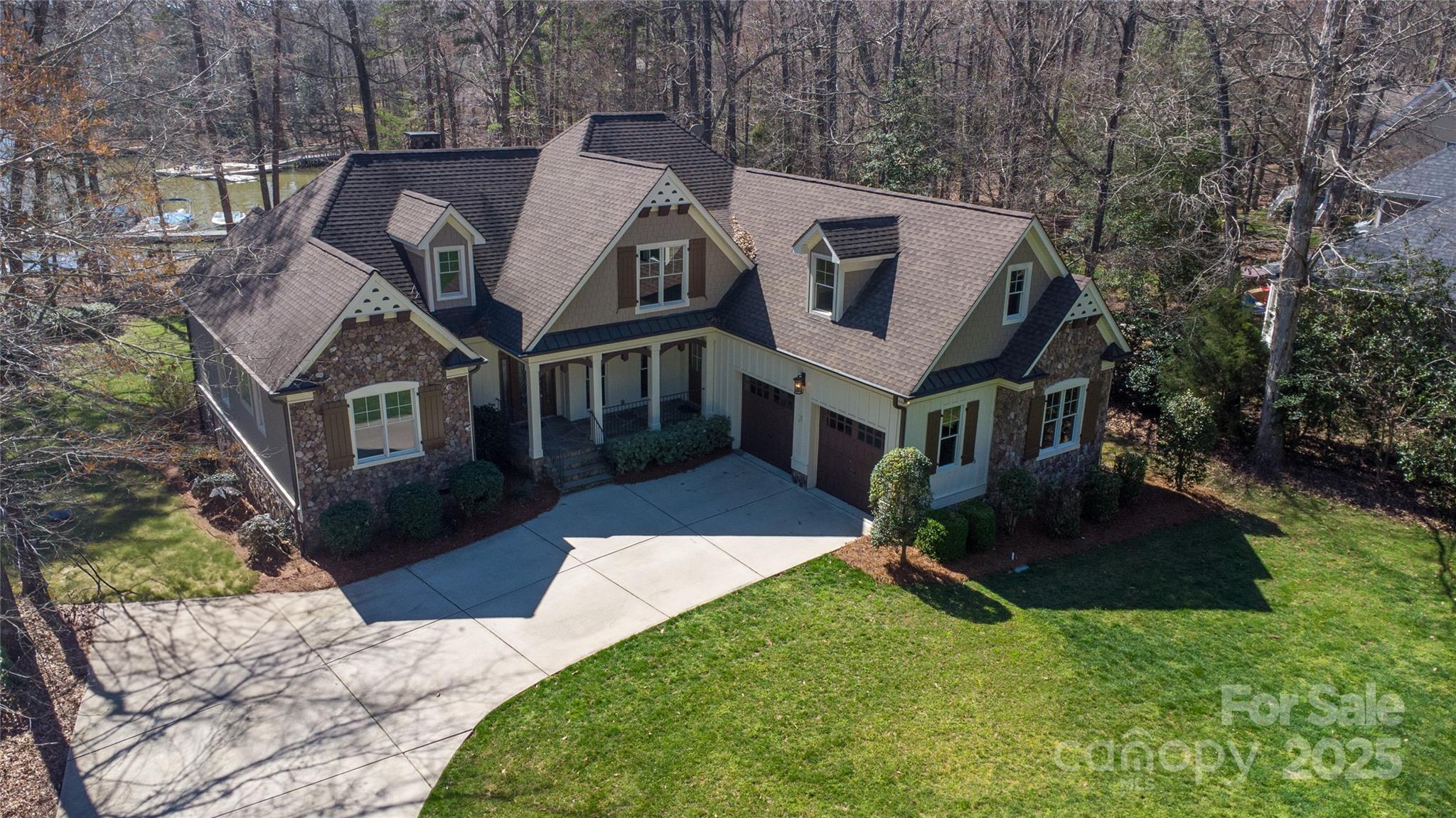147 Pearl Bay Drive Property Photo