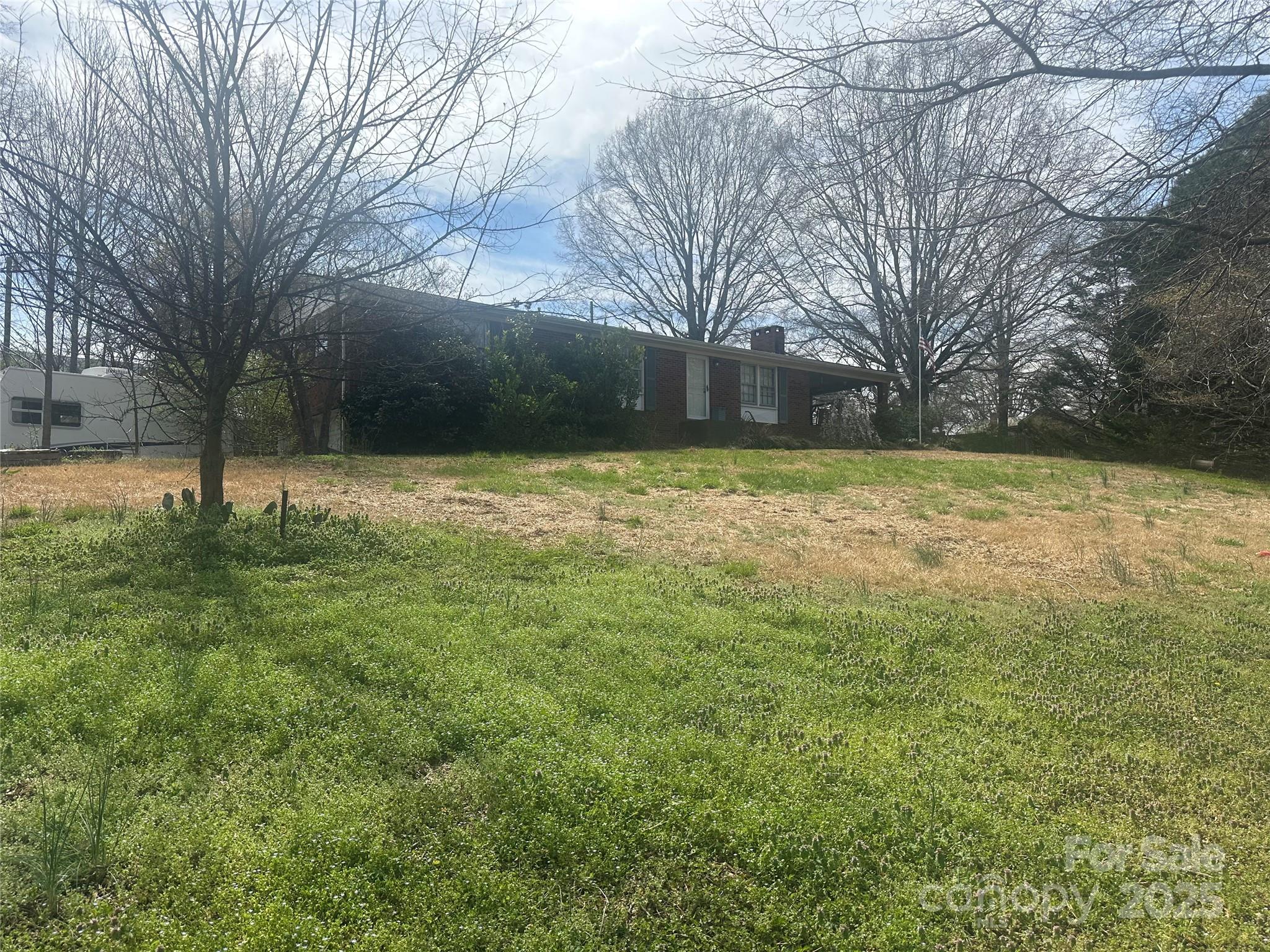 25924 Millingport Road Property Photo