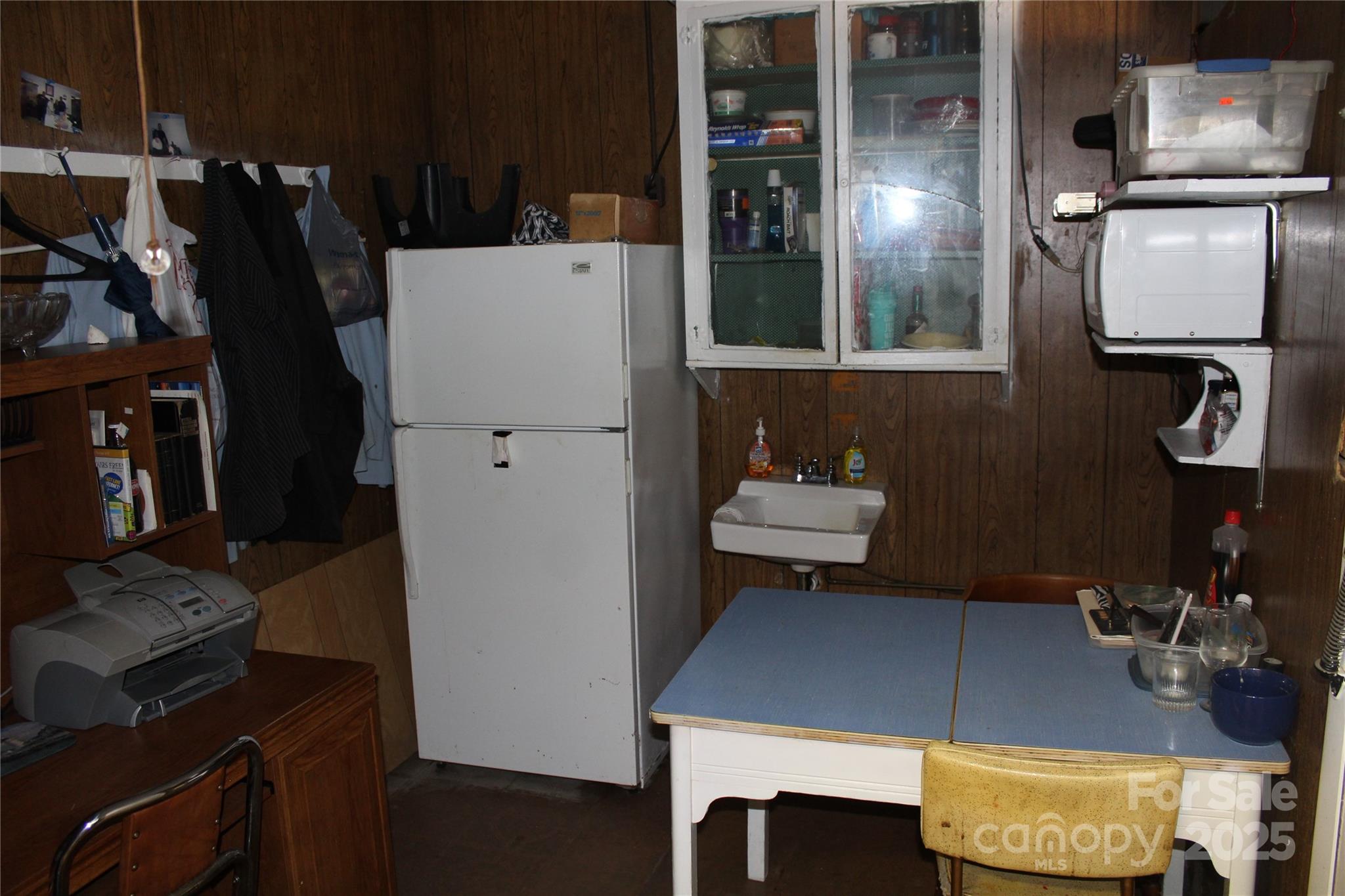725 E Union Street Property Photo 10
