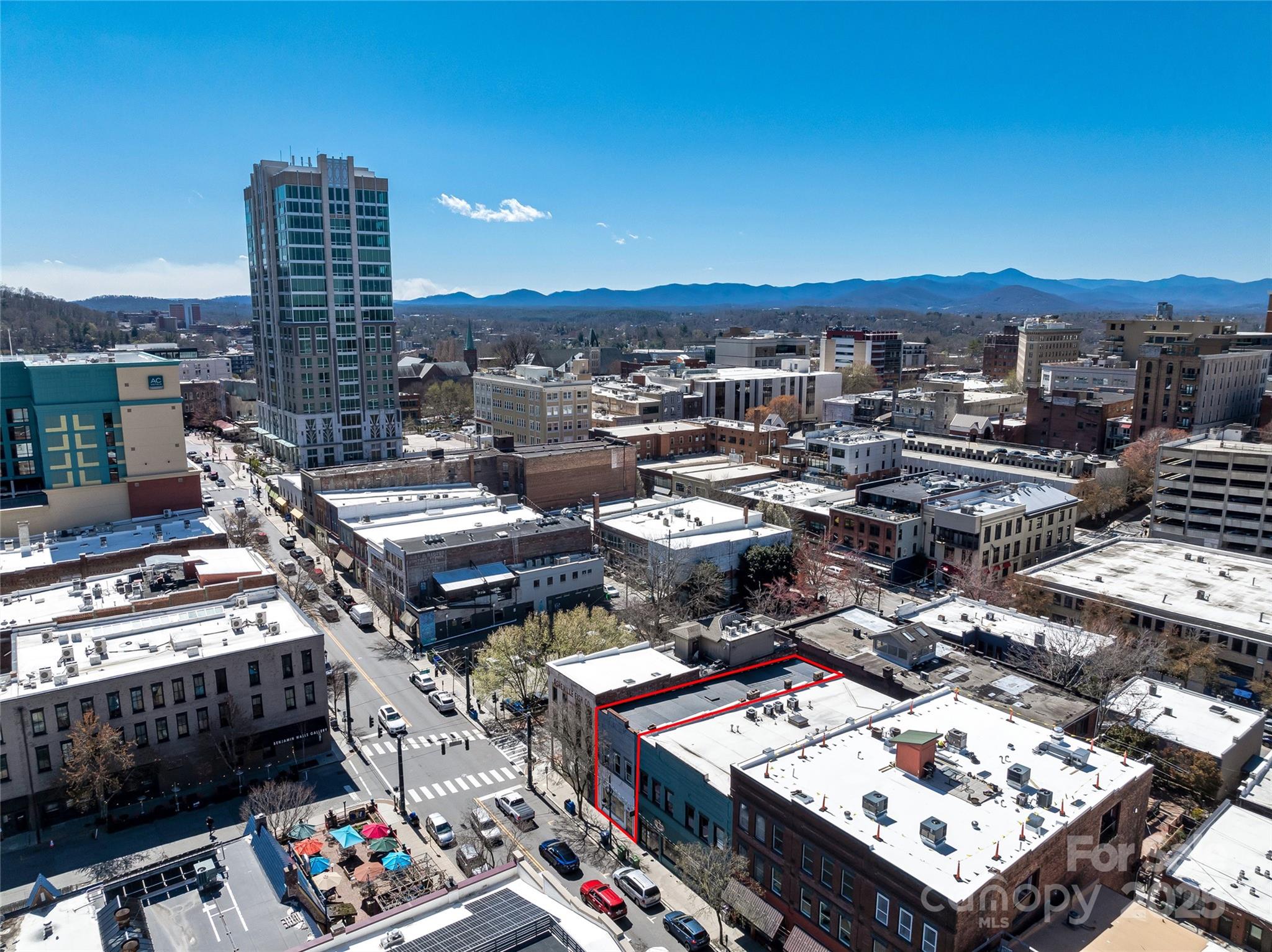 43 Broadway Street Property Photo 9
