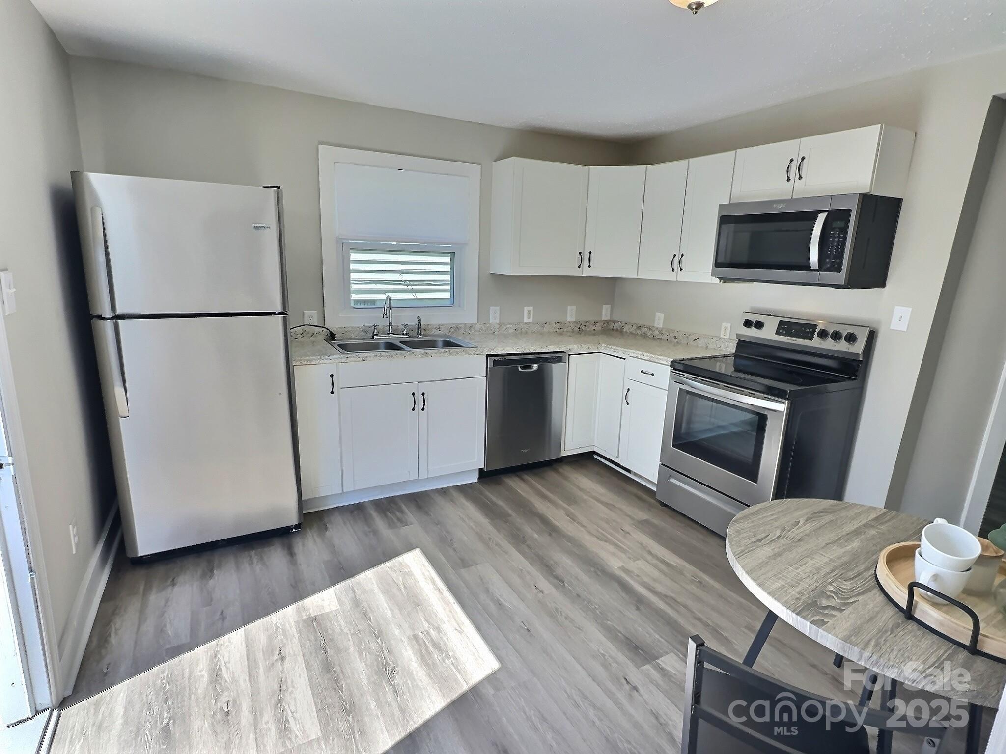 507 E Maple Avenue Property Photo