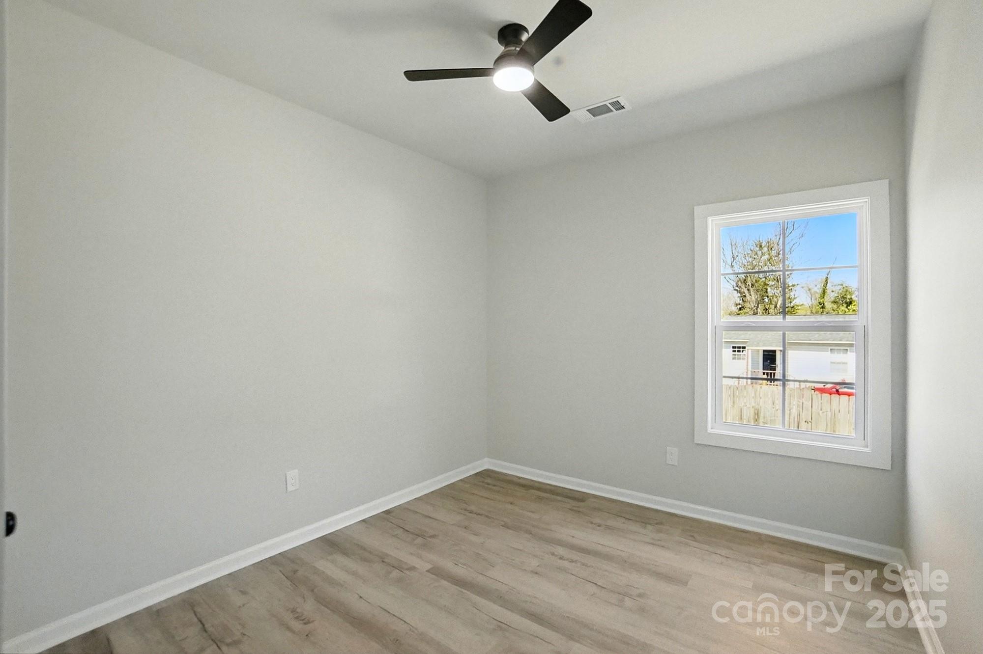 416 Clinton Avenue Property Photo 17