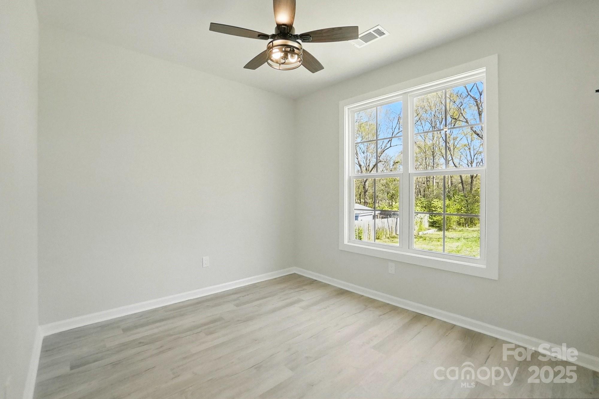 416 Clinton Avenue Property Photo 20