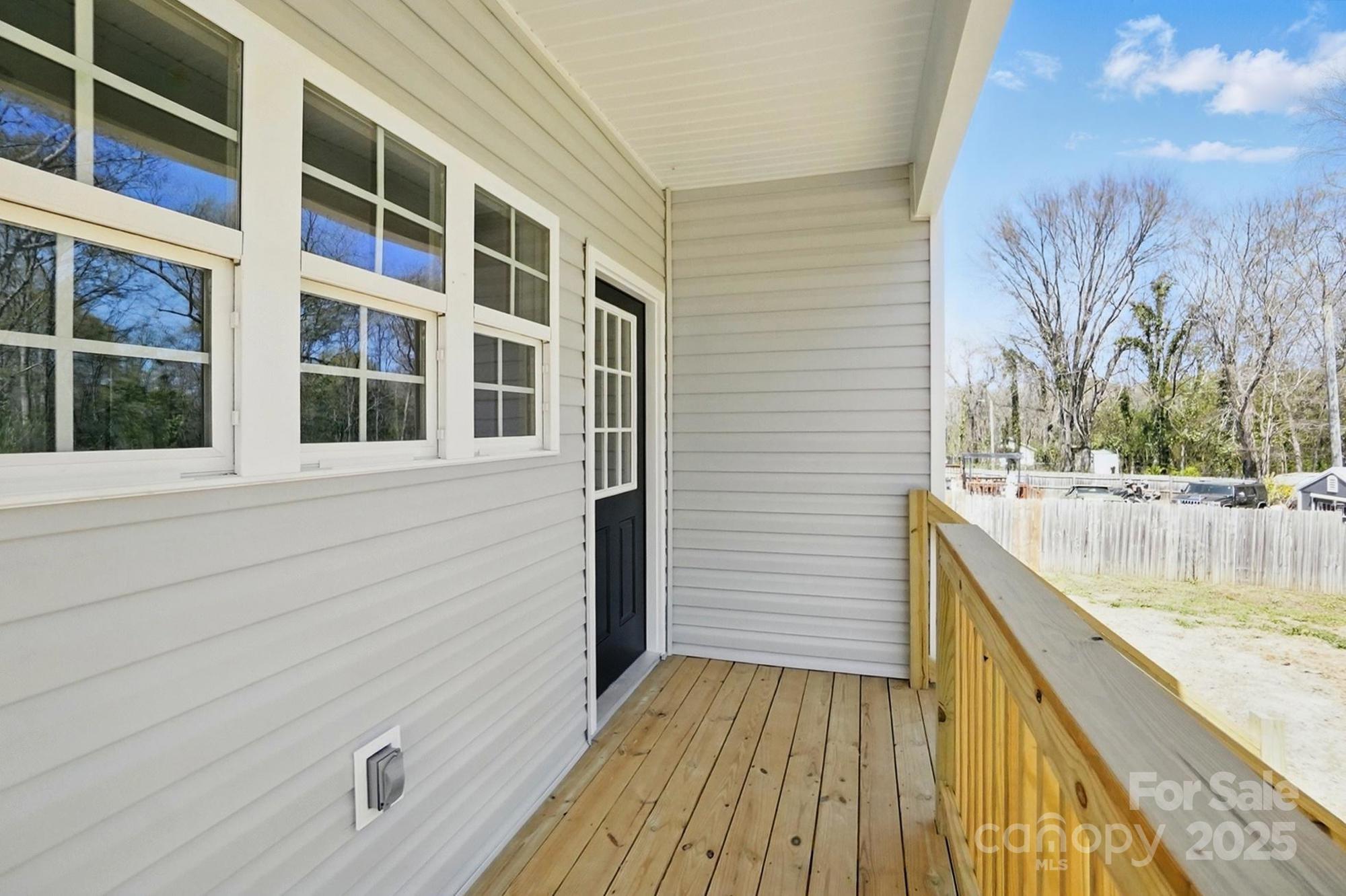 416 Clinton Avenue Property Photo 23
