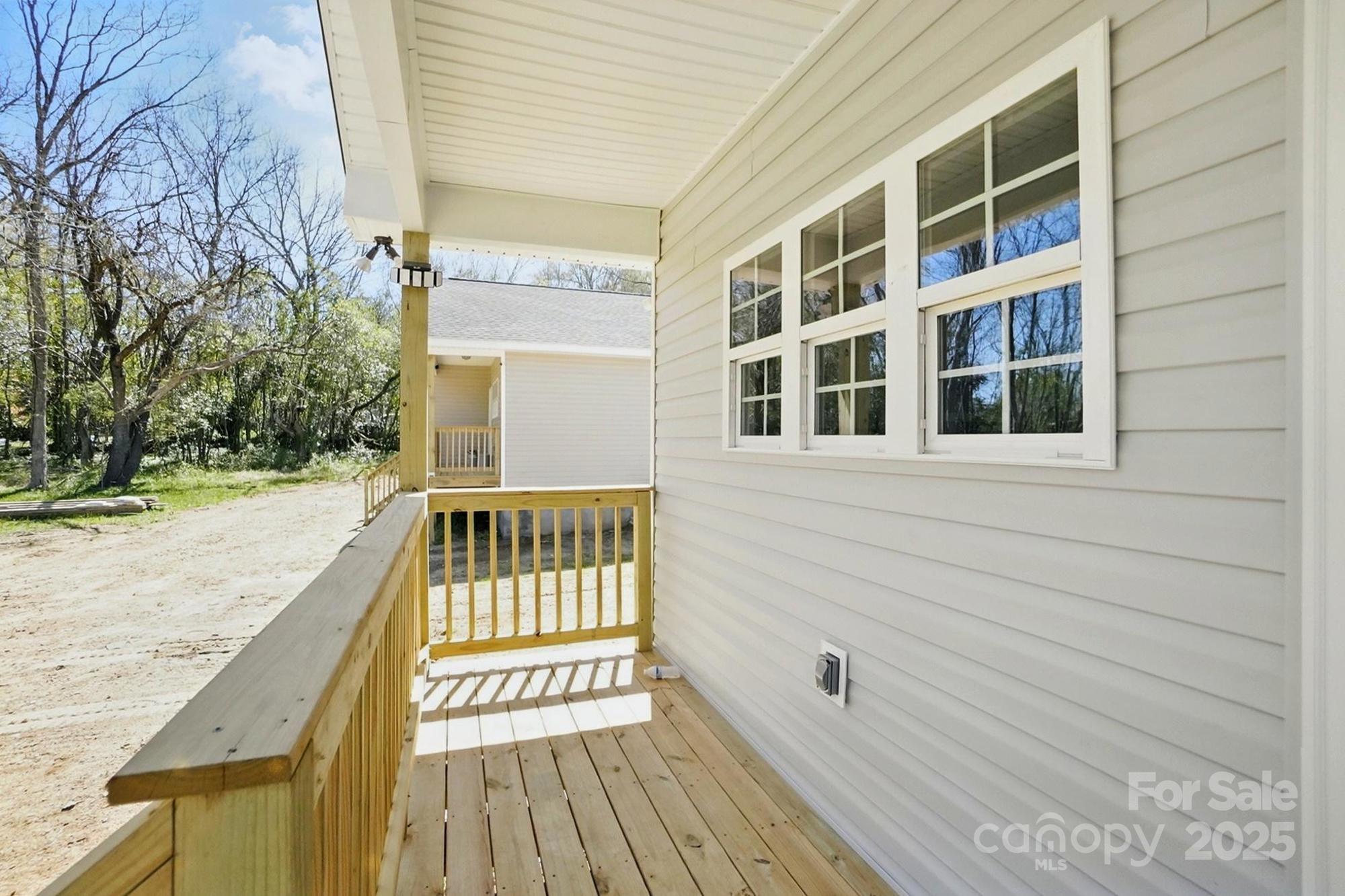 416 Clinton Avenue Property Photo 24