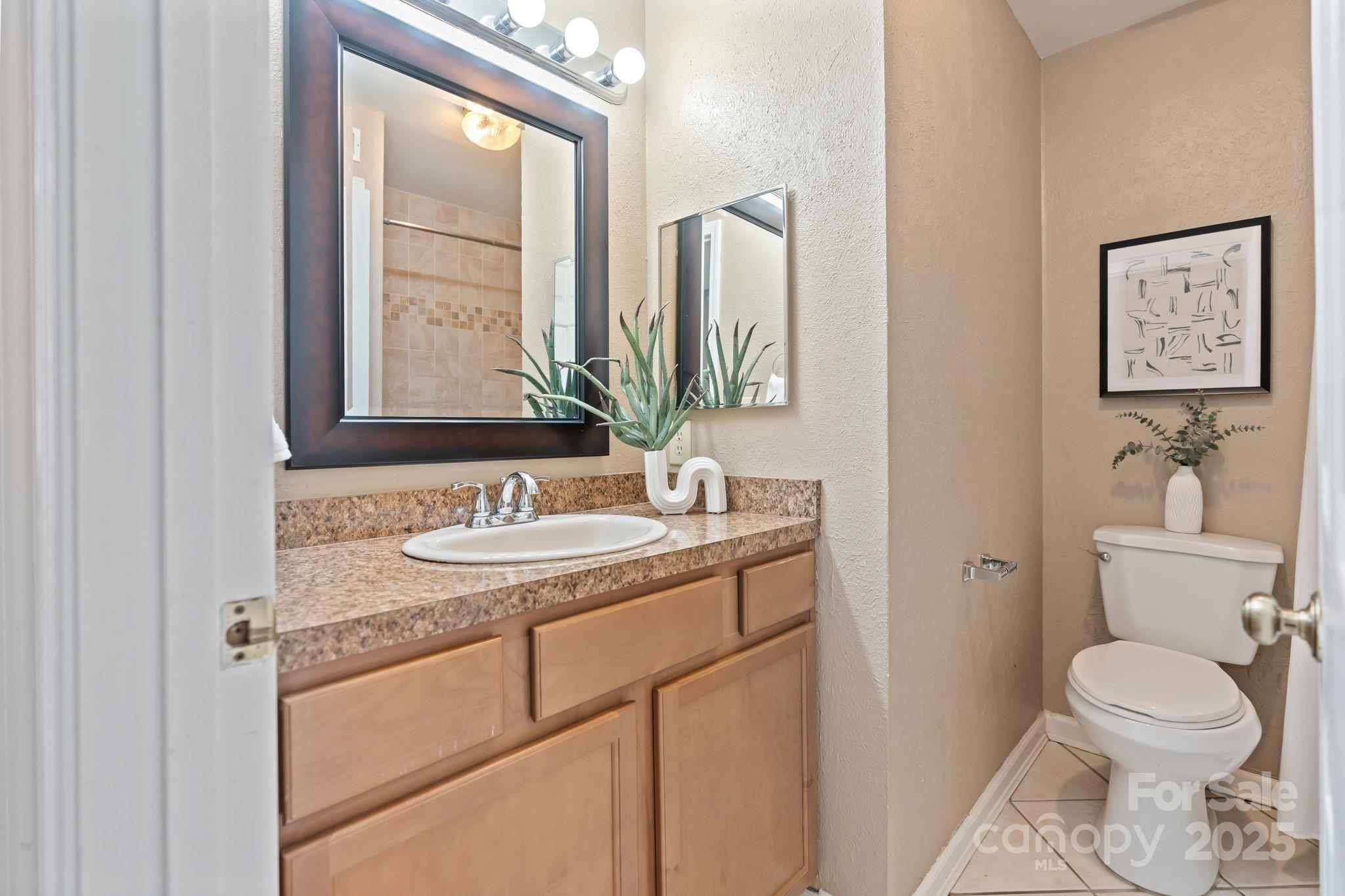 419 W 8th Street 50 Property Photo 14