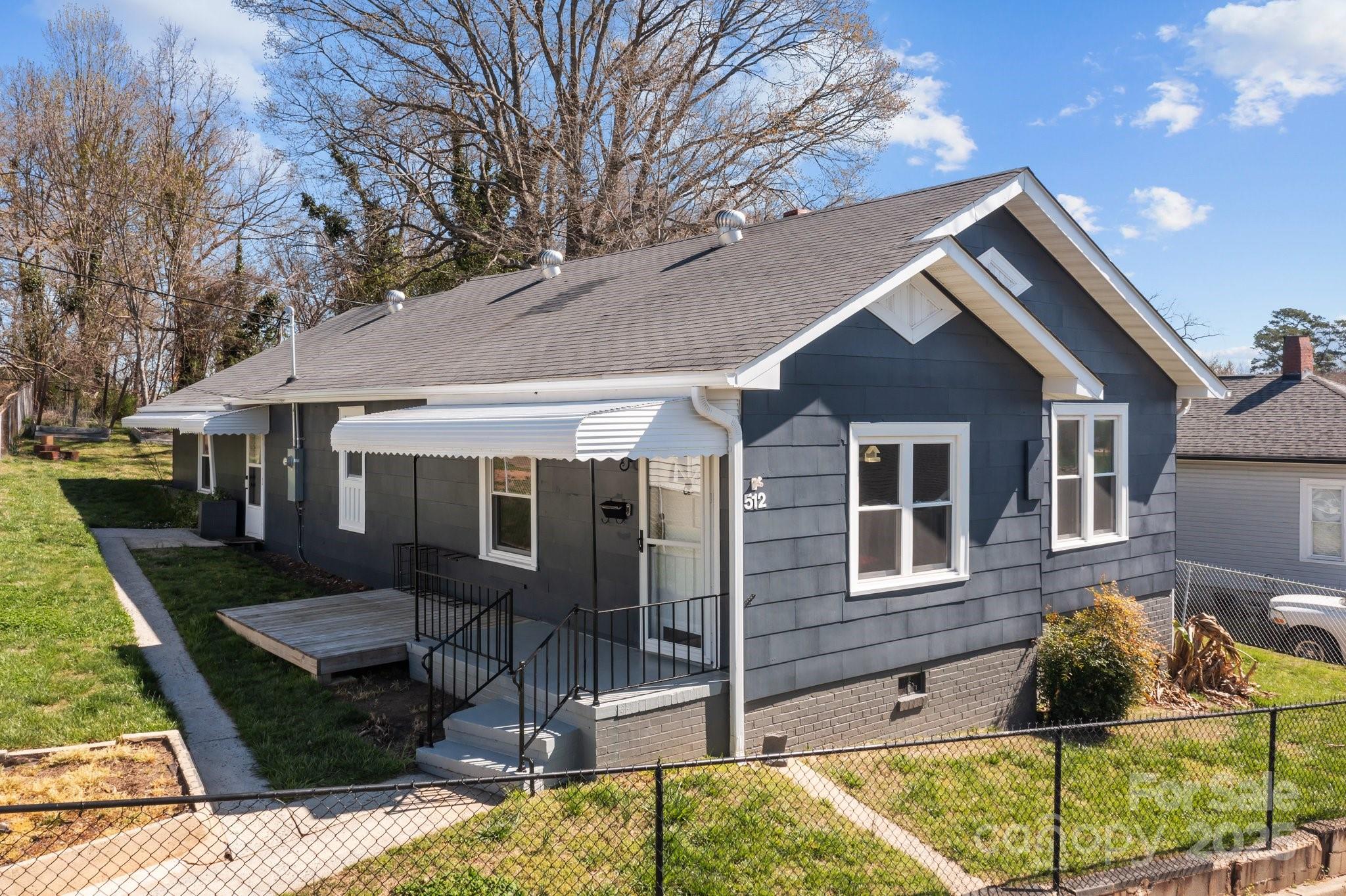 512 Washington Street Property Photo