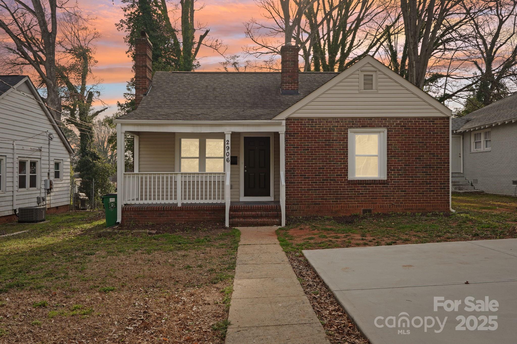 2906 Rush Avenue Property Photo