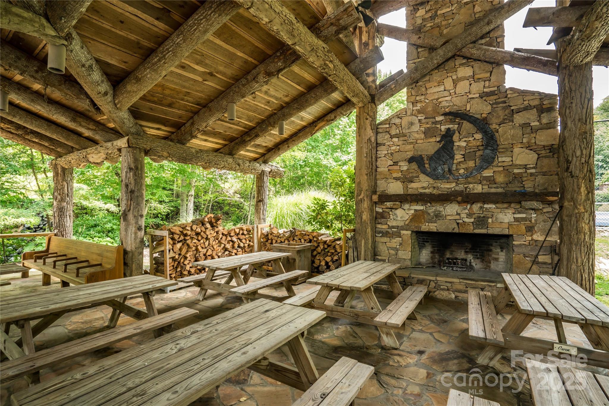 244 & 245 Grouse Thicket Lane Property Photo 20