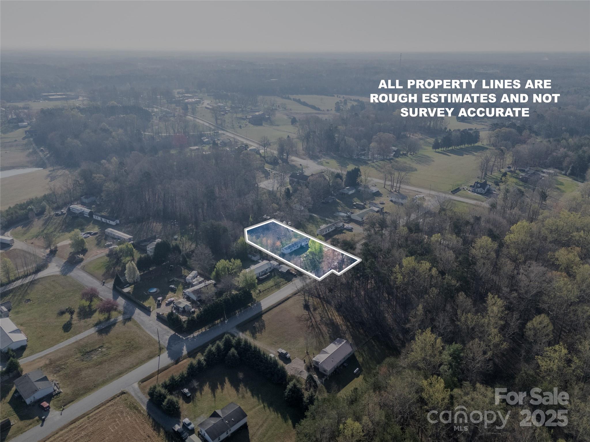 130 Delinda Drive Property Photo 3
