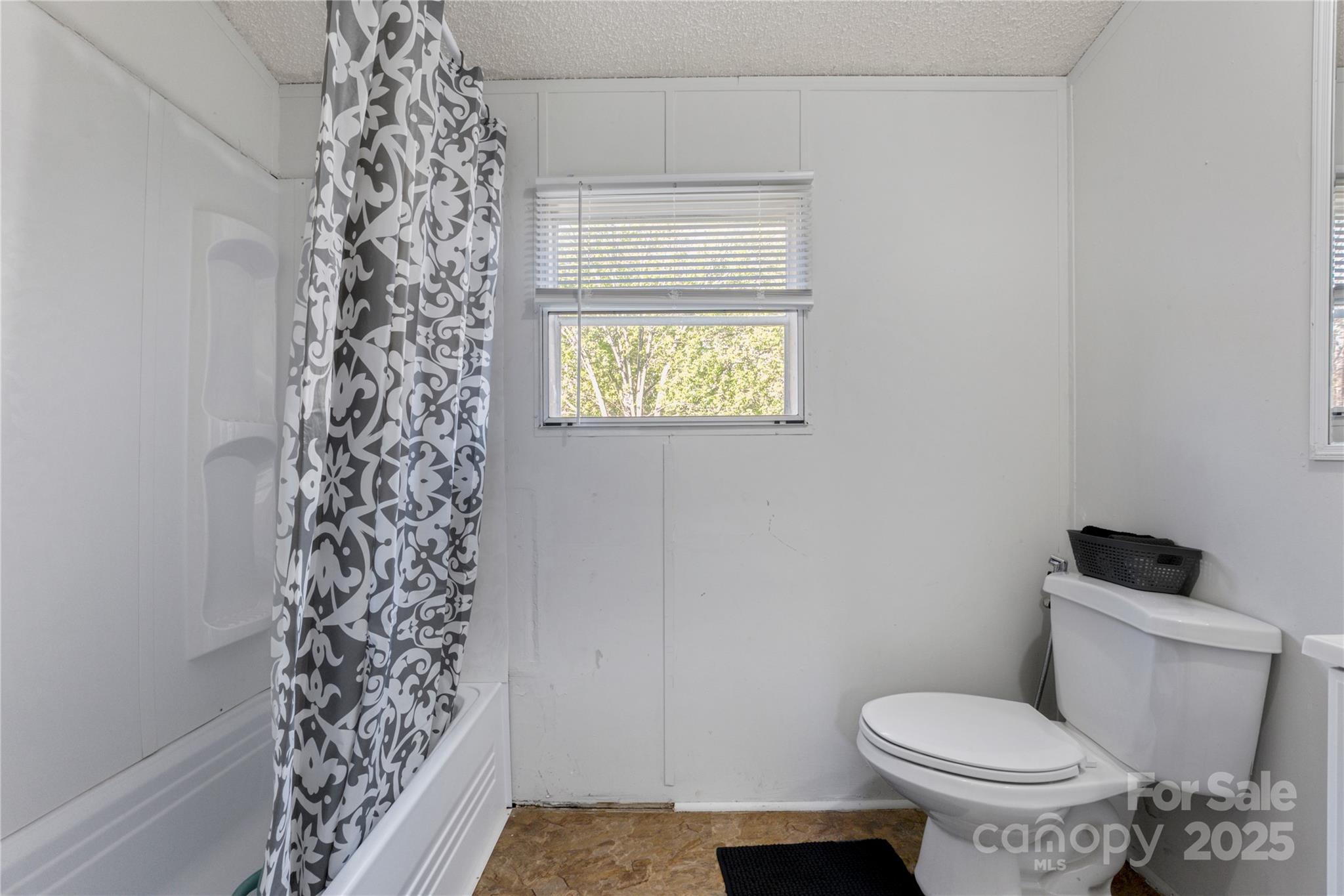 130 Delinda Drive Property Photo 26