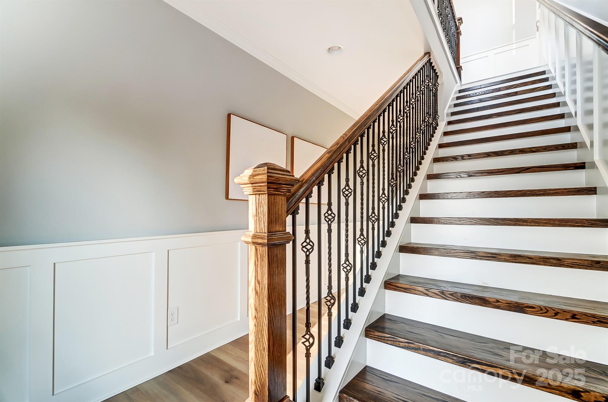 1357 Malden Court Property Photo 5