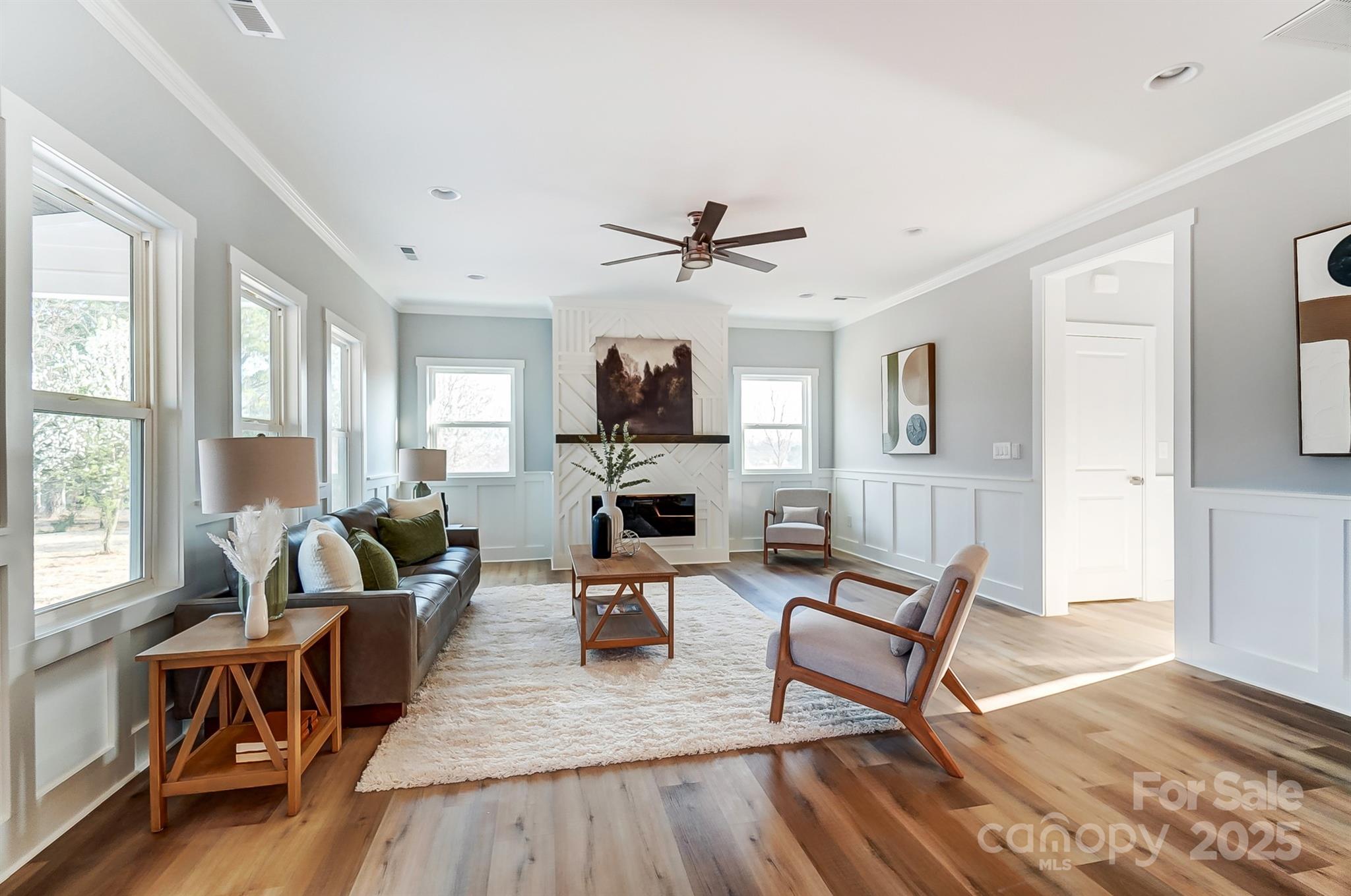 1357 Malden Court Property Photo 11