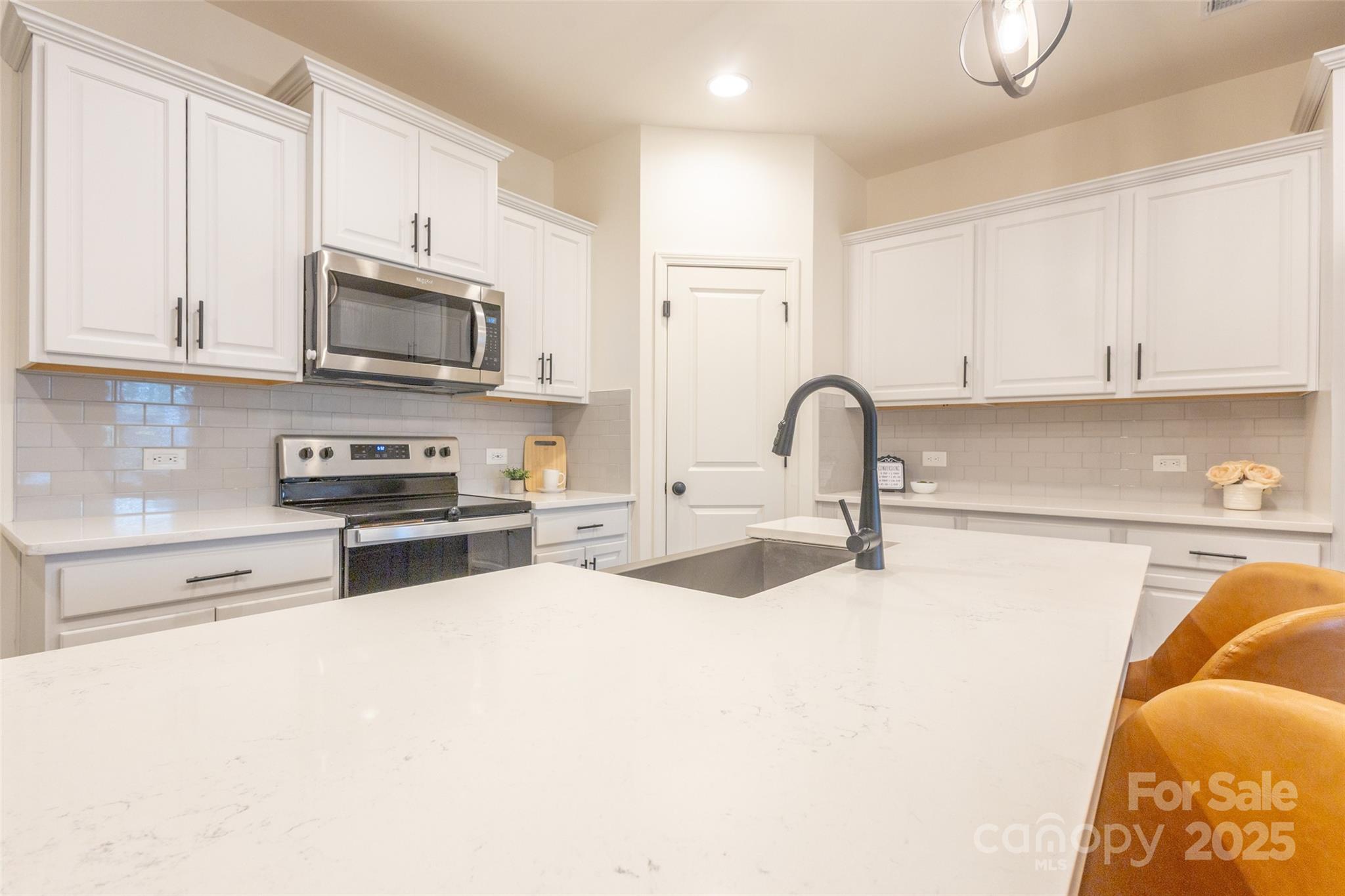 13024 Suncreek Terrace Property Photo 11