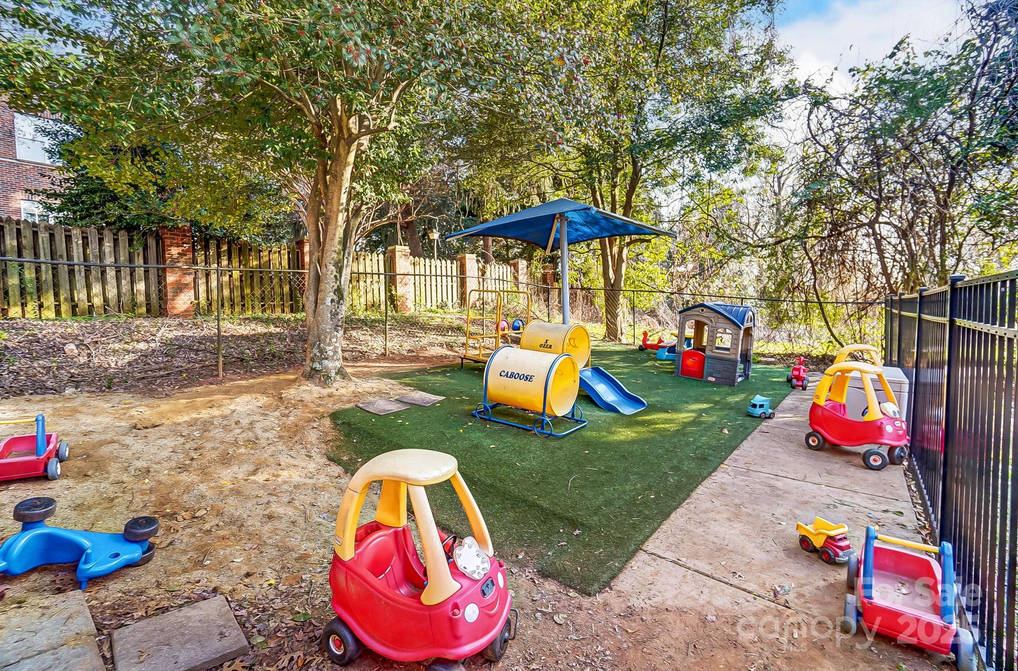 229 S Fox Street Property Photo 45