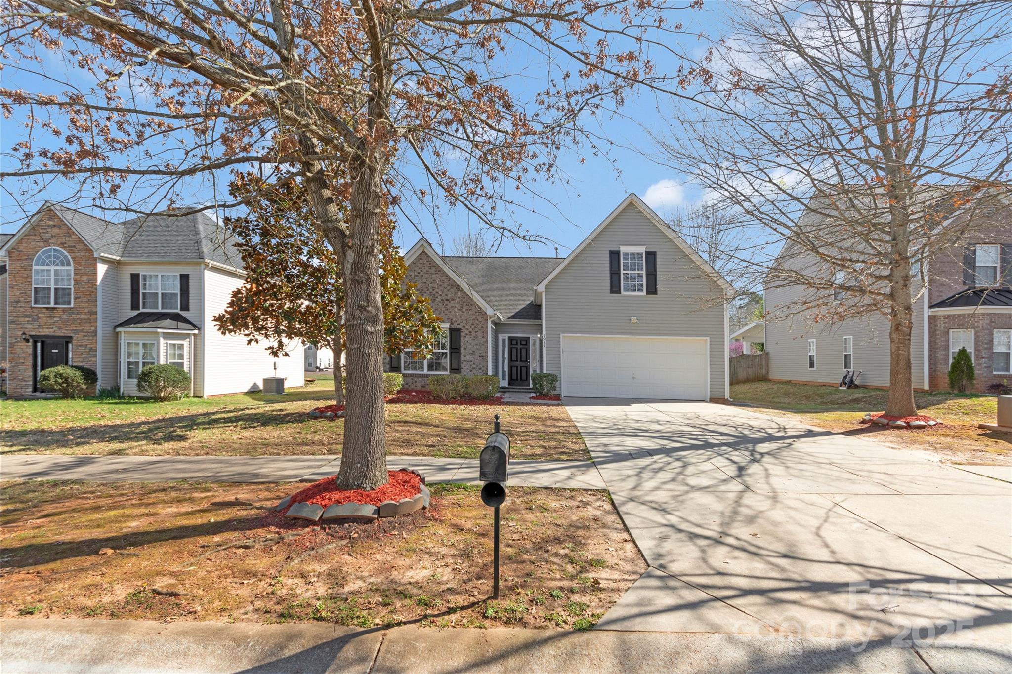 1911 Kingstree Drive Property Photo