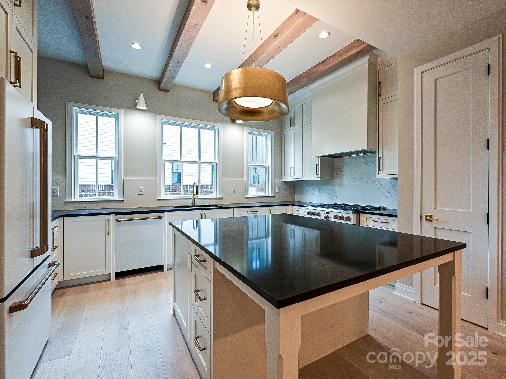 4121 Selwyn Walk Court Property Photo