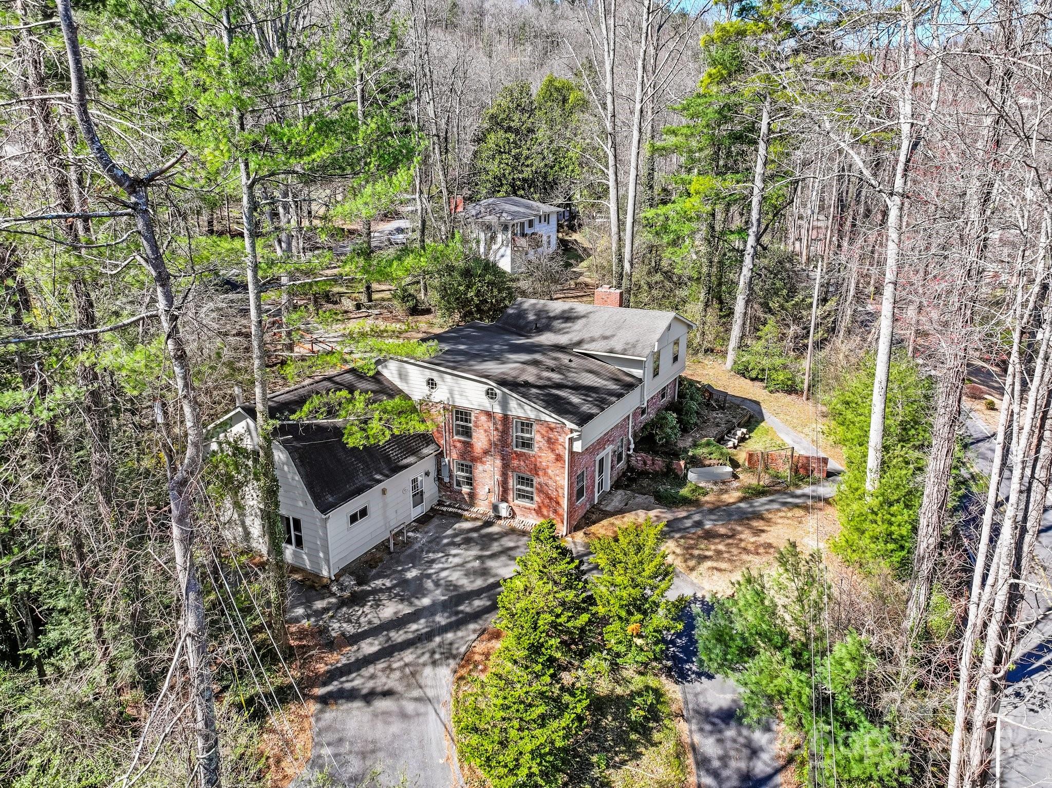 203 Davis Mountain Road Property Photo