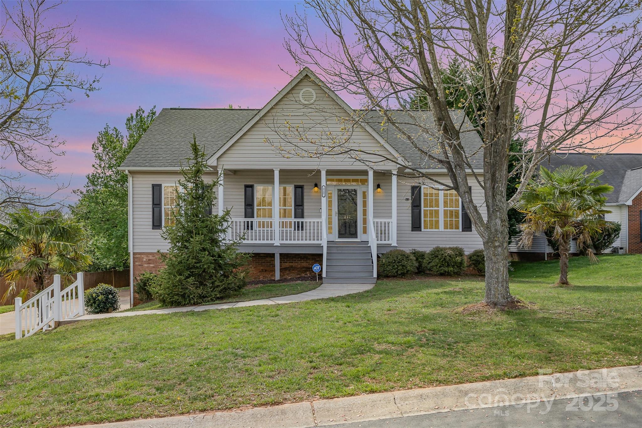 217 Autumn Woods Boulevard Property Photo