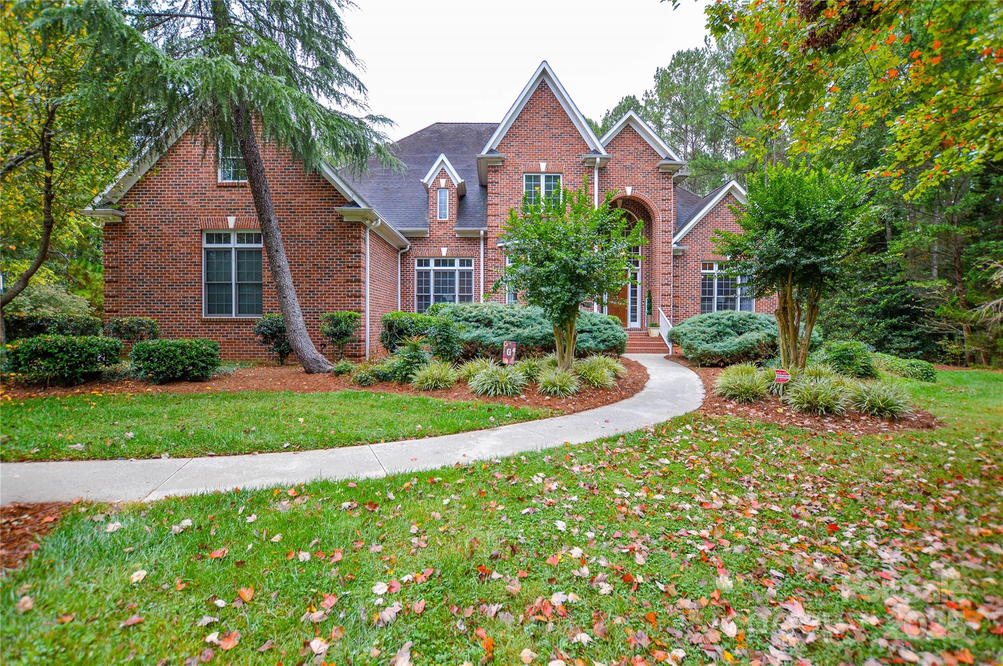 209 Coventry Lane Property Photo