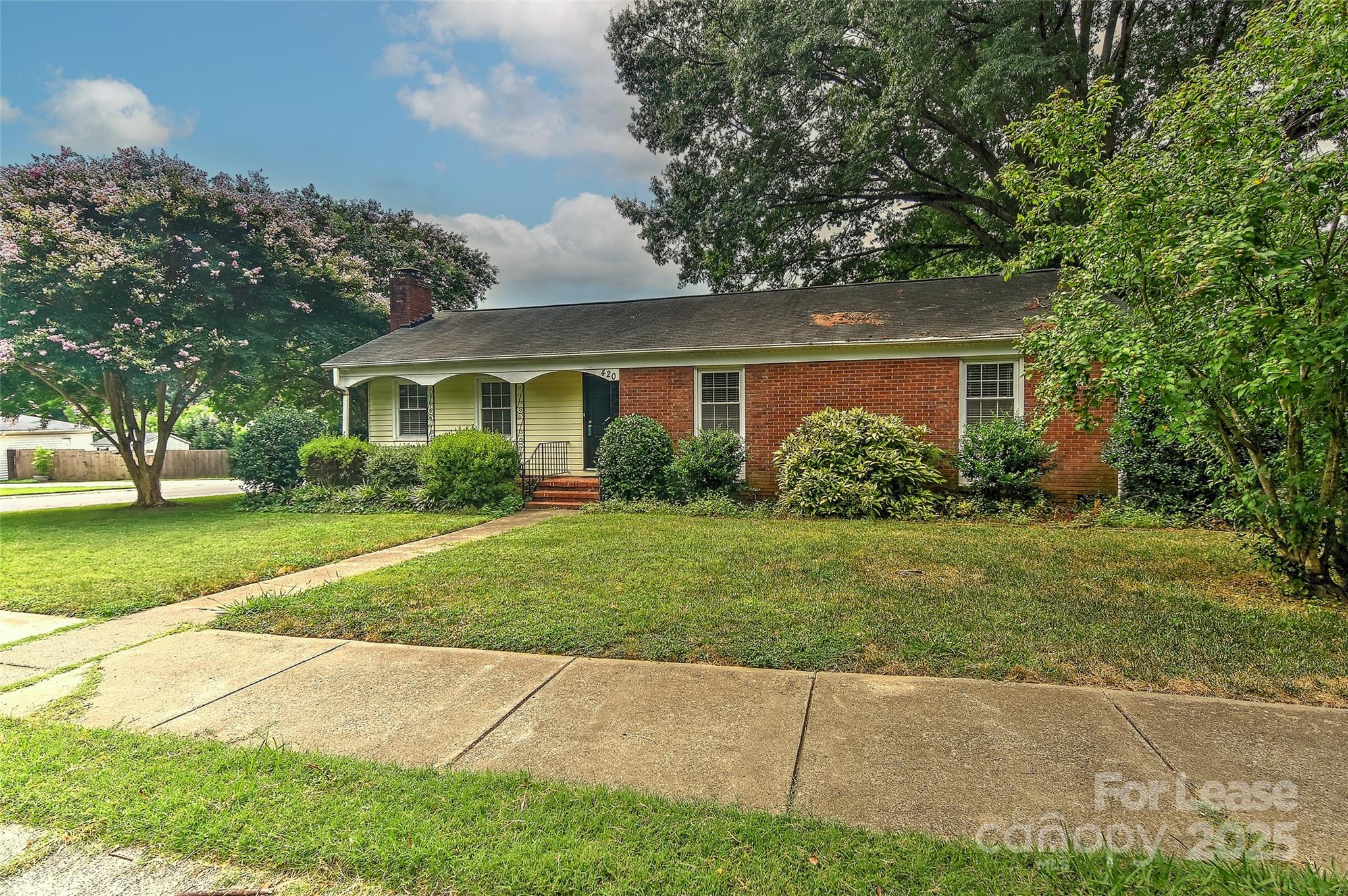 420 Seneca Place Property Photo 4