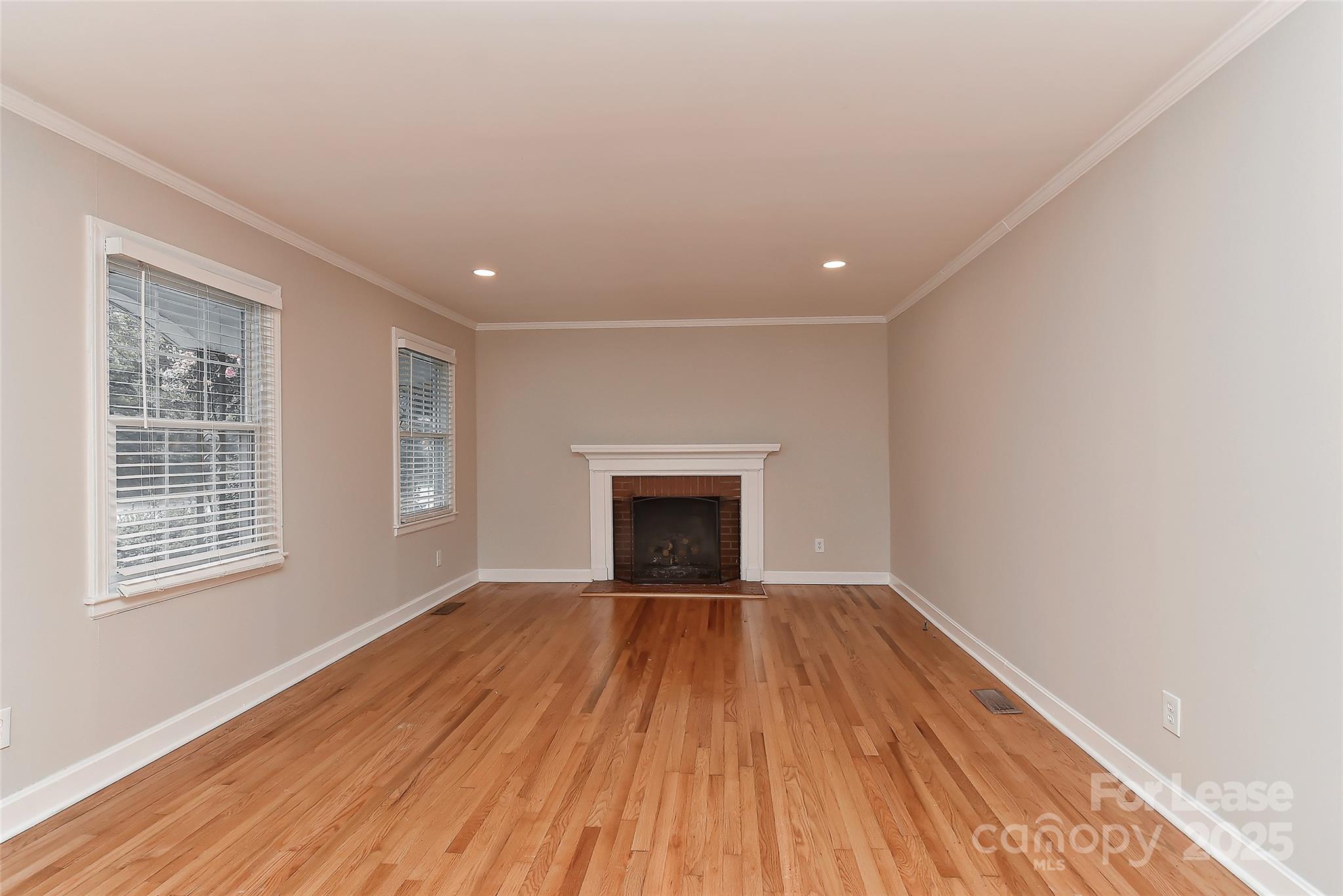 420 Seneca Place Property Photo 5