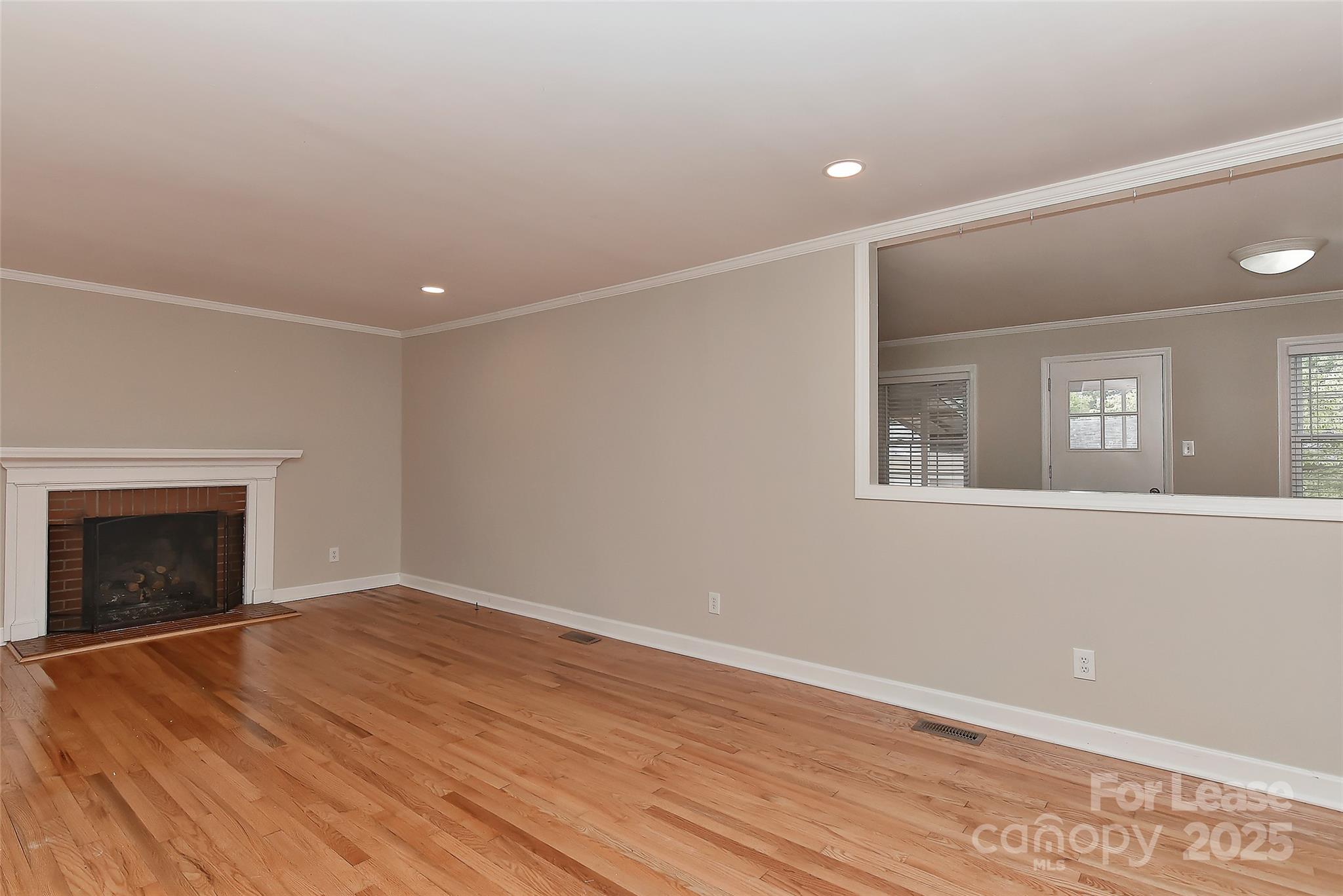 420 Seneca Place Property Photo 6