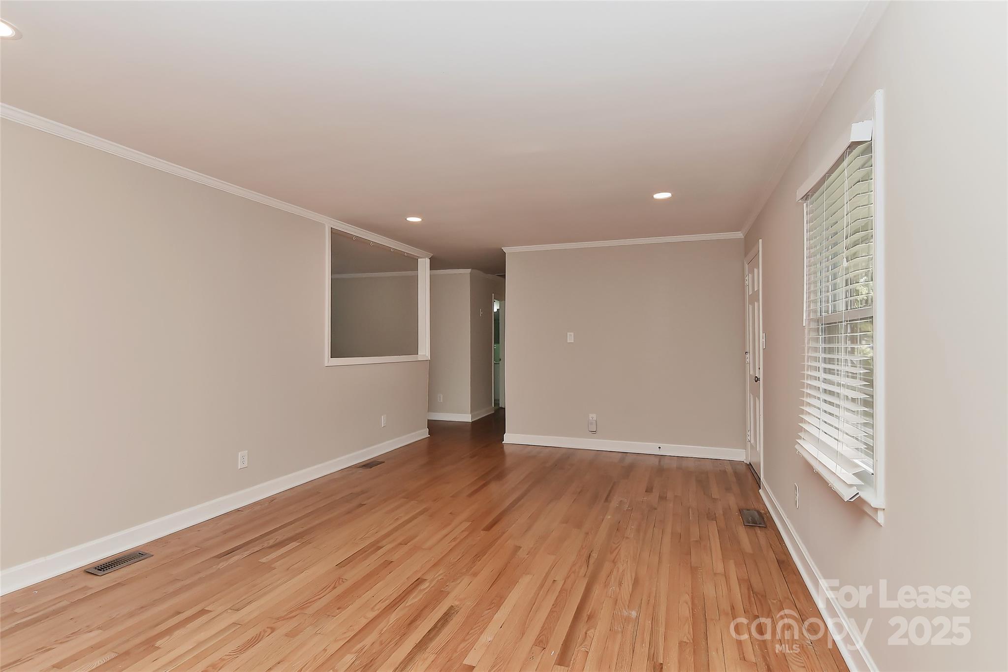 420 Seneca Place Property Photo 8