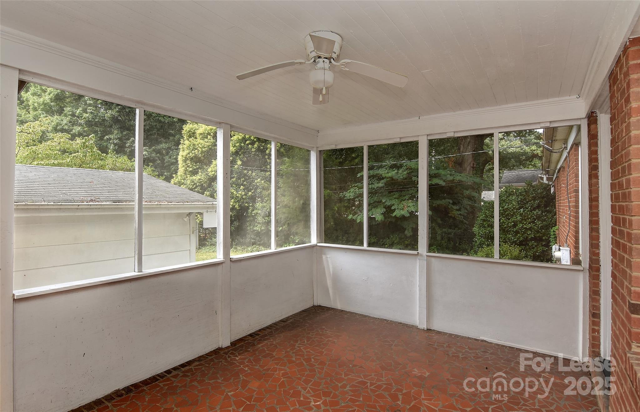 420 Seneca Place Property Photo 27