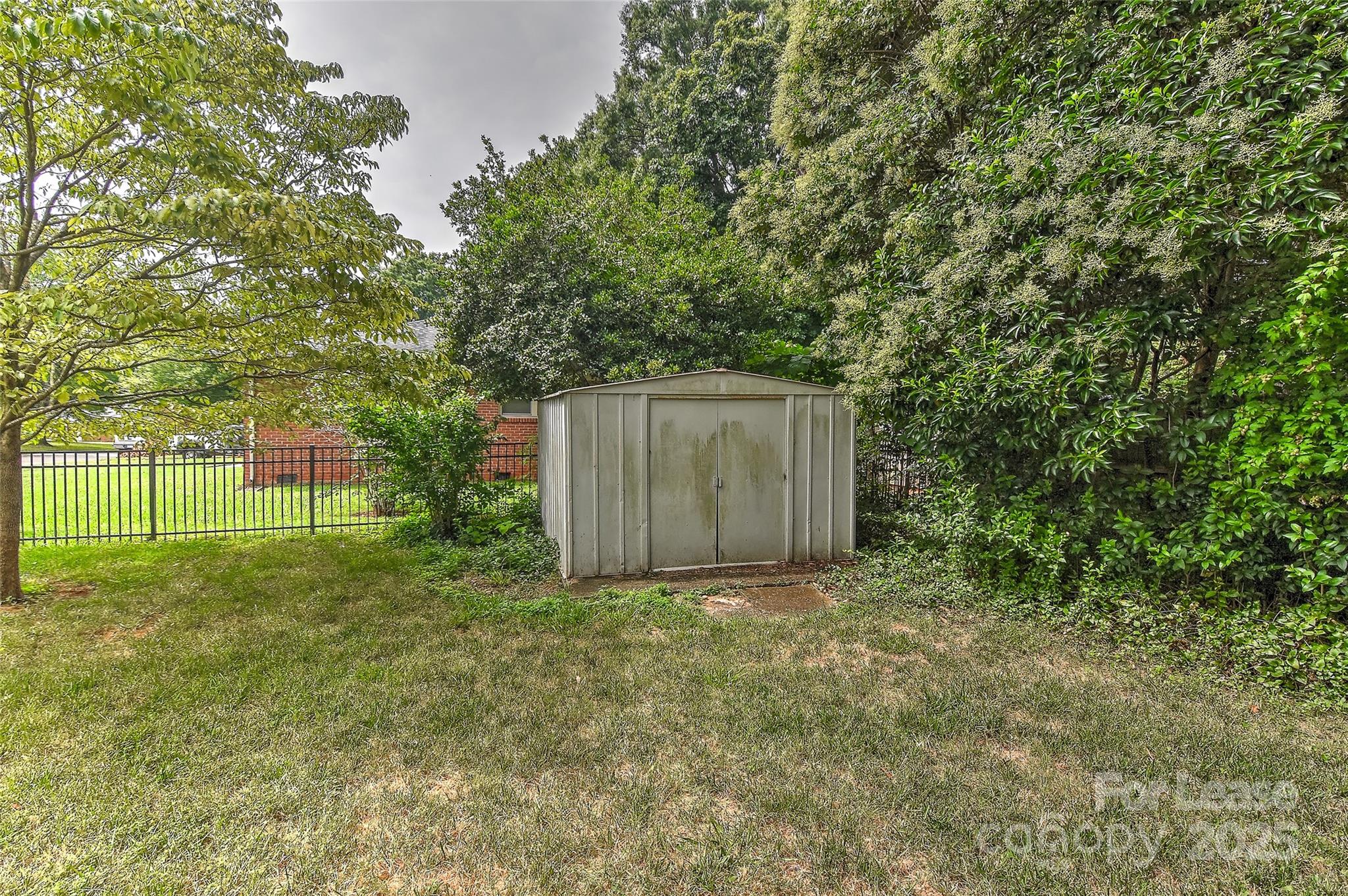 420 Seneca Place Property Photo 39