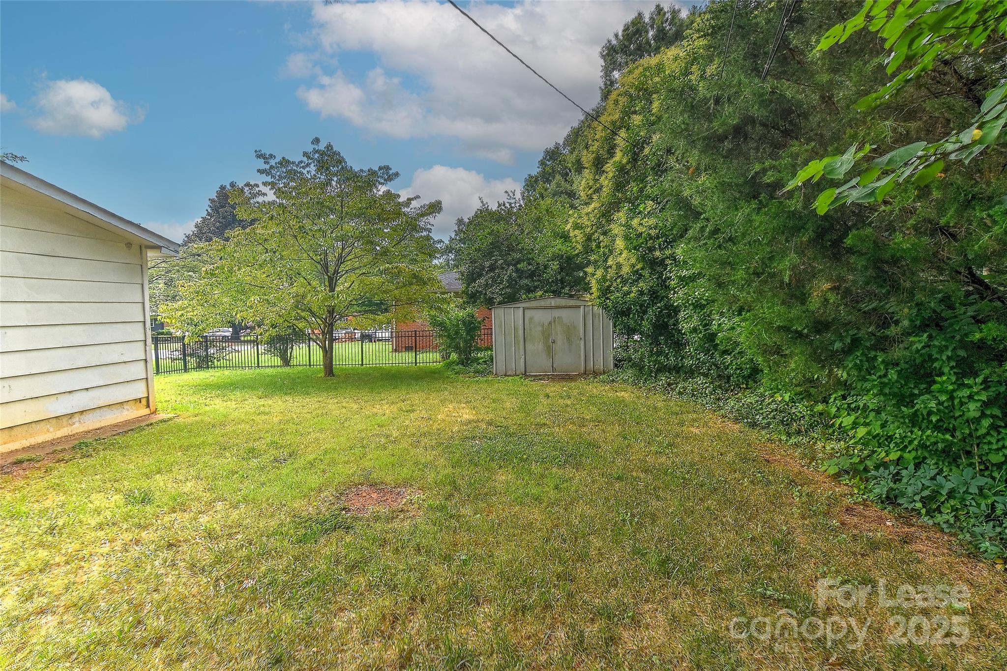 420 Seneca Place Property Photo 40
