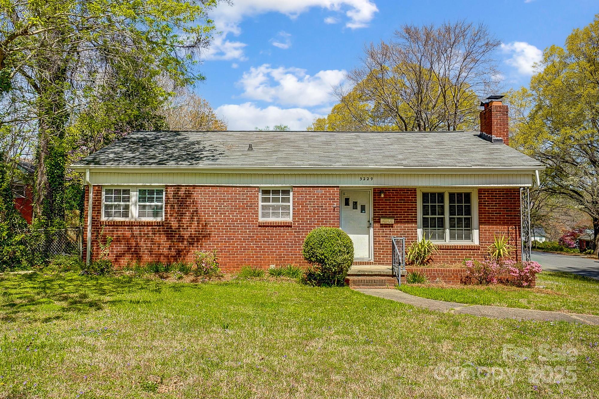 3229 Enfield Road Property Photo