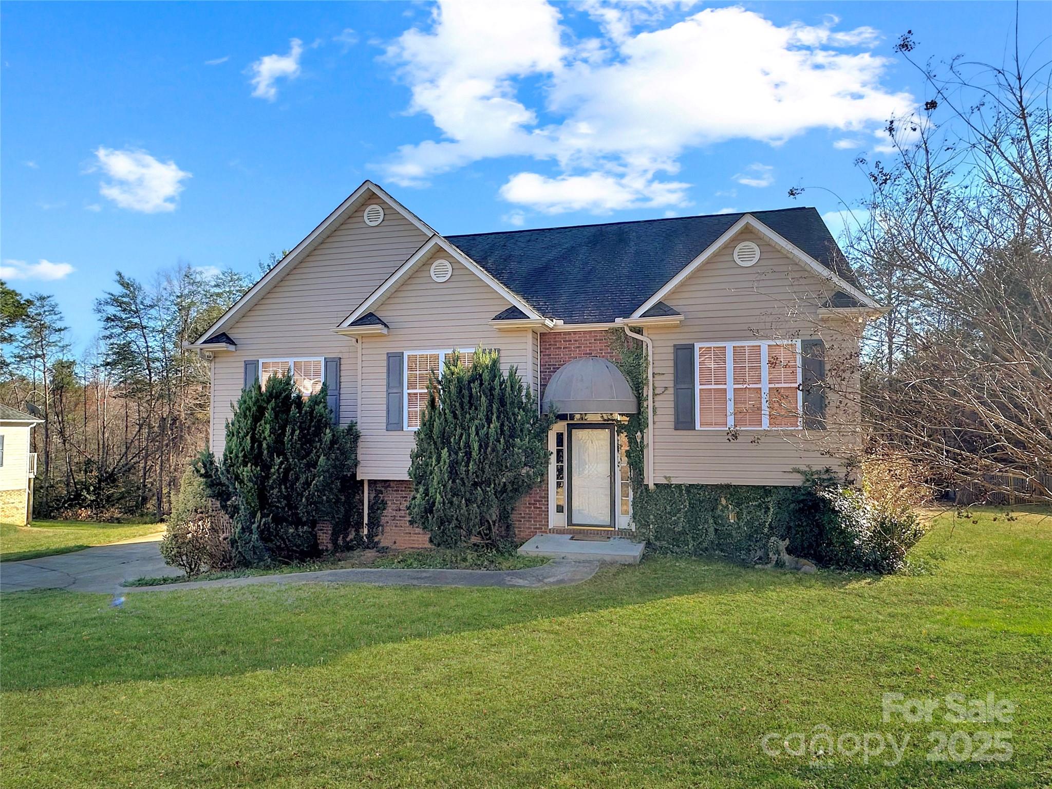 9530 Driftwood Court Property Photo