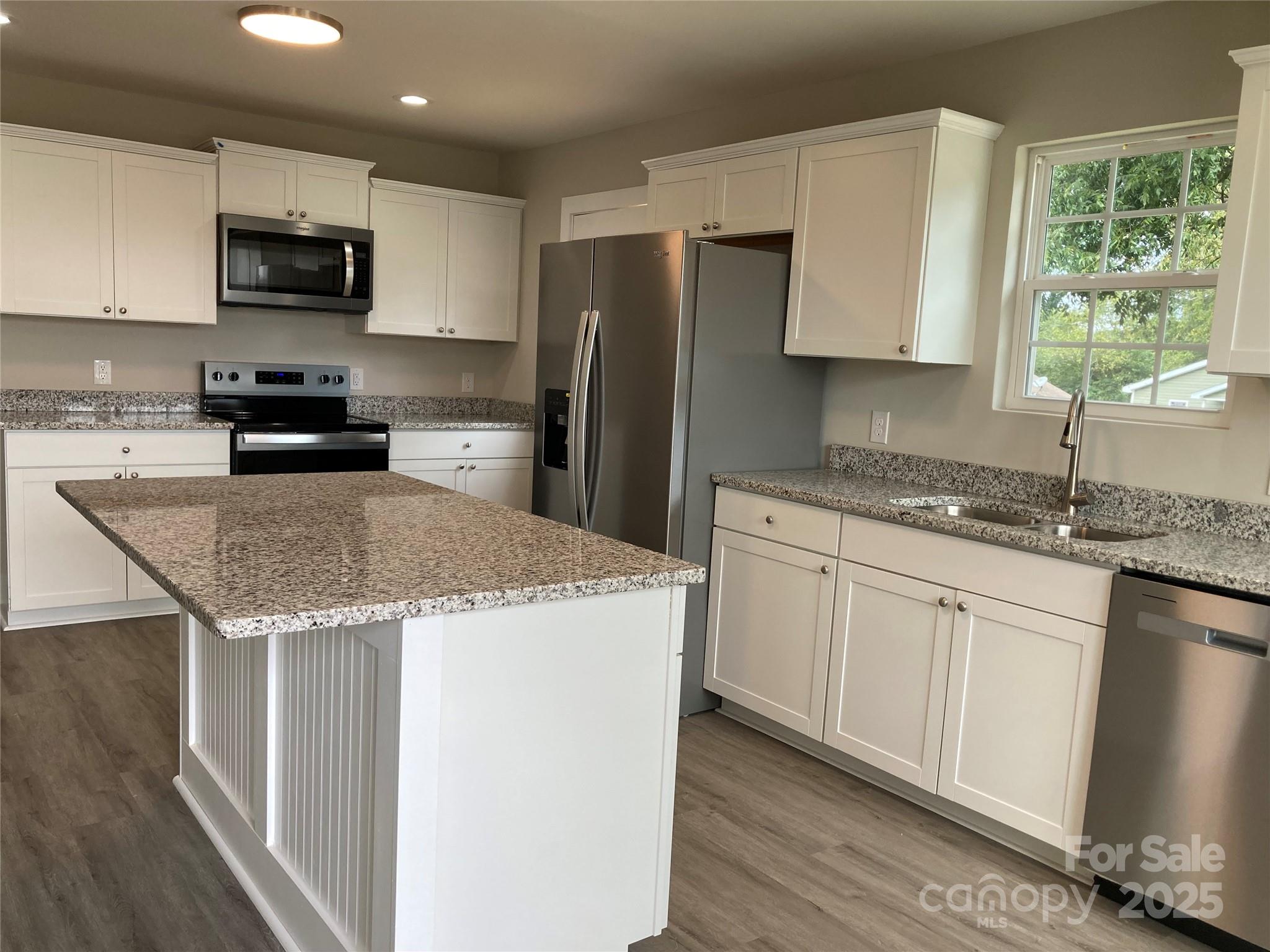 1537 Poston Circle Property Photo 8